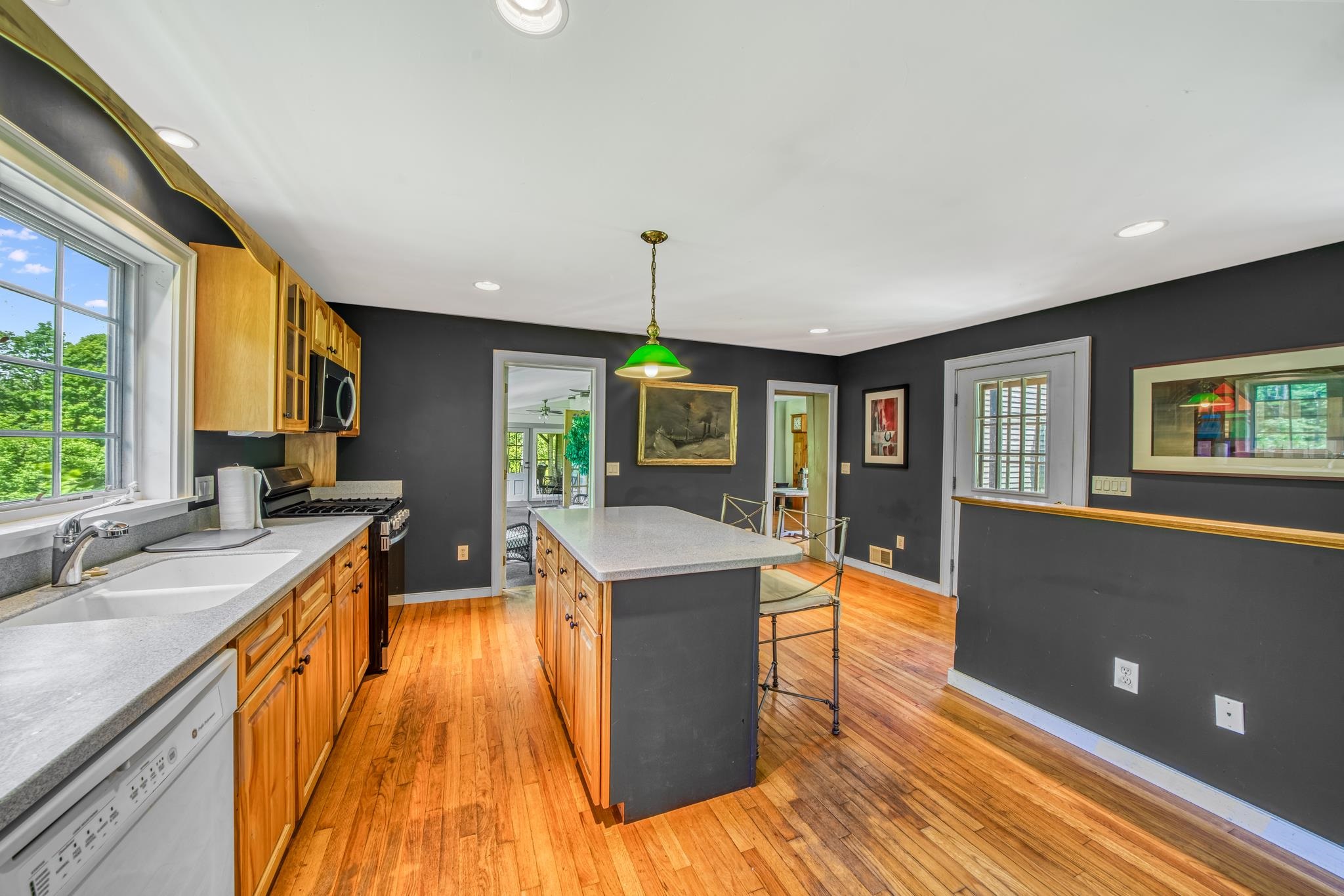 33 Four Corners Road