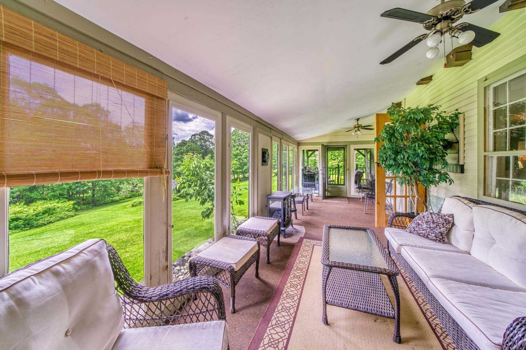 33 Four Corners Road