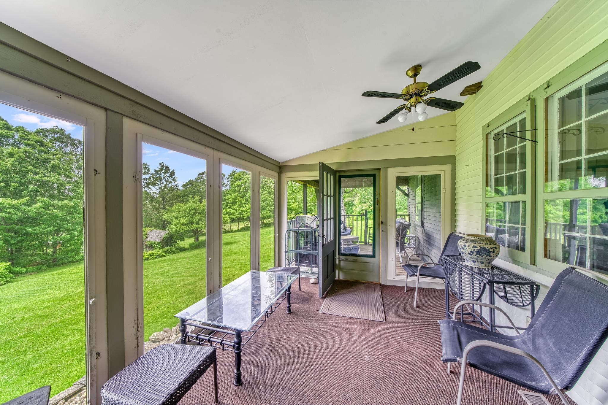 33 Four Corners Road