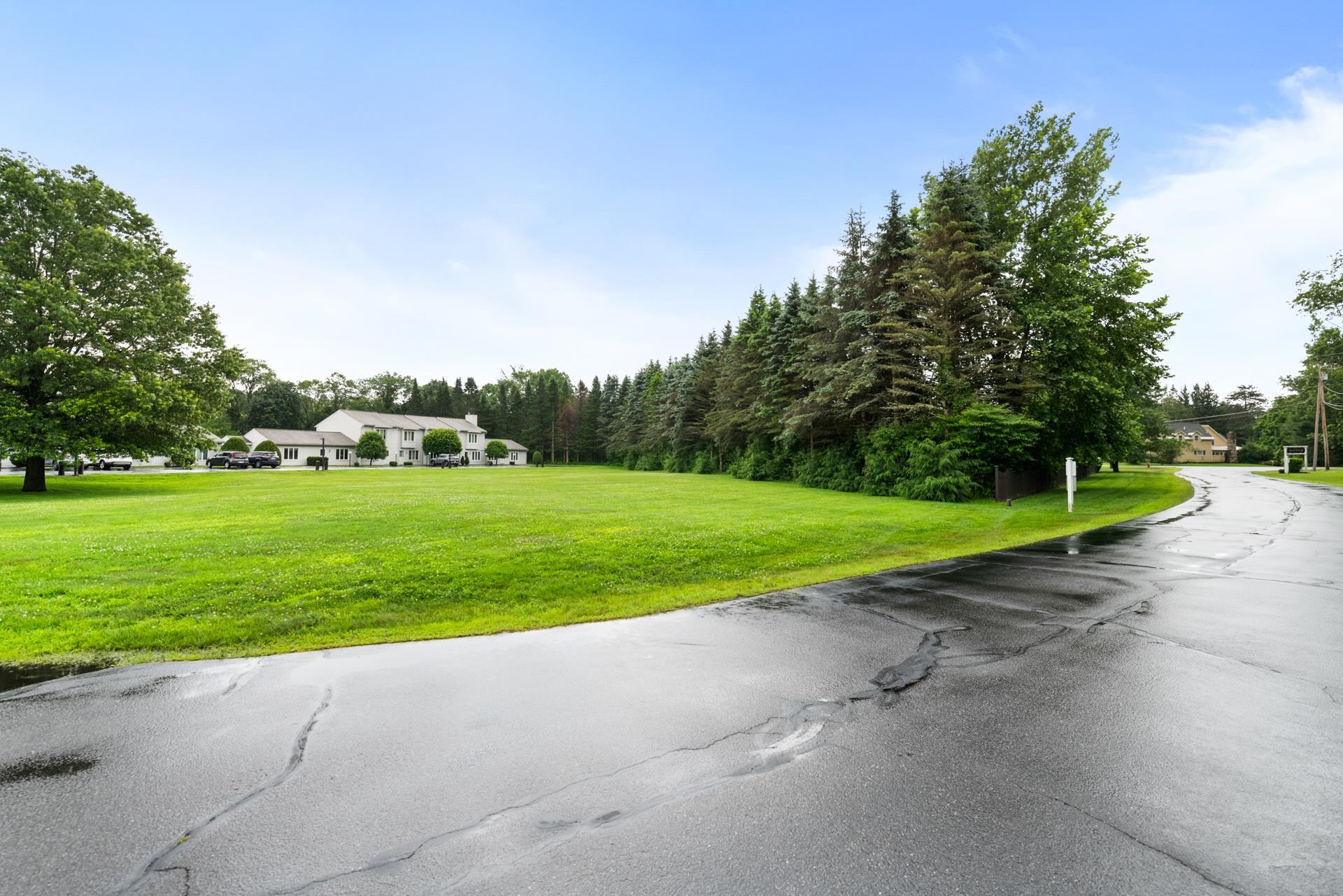 17 Kyle Drive Unit: 17