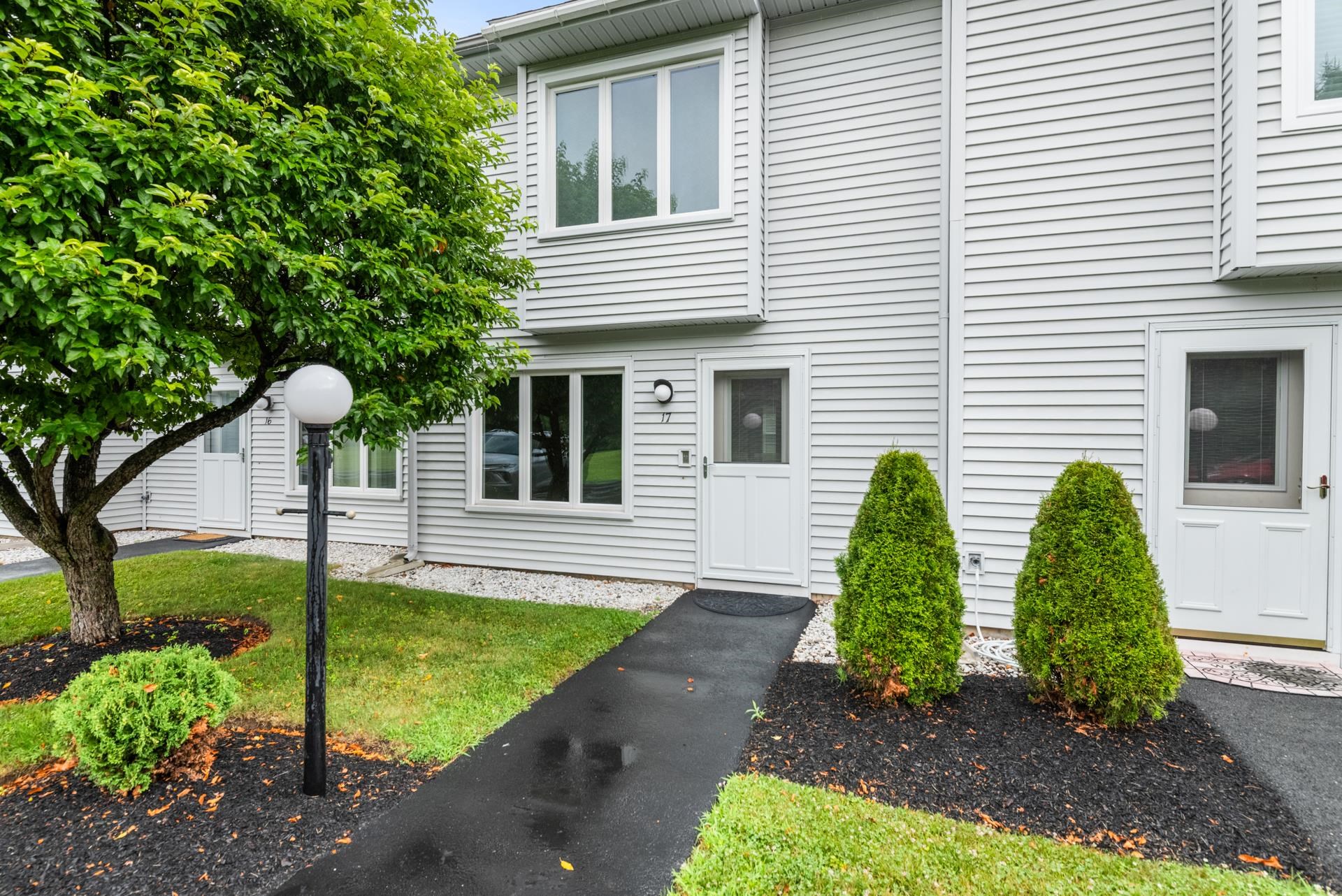 17 Kyle Drive Unit: 17