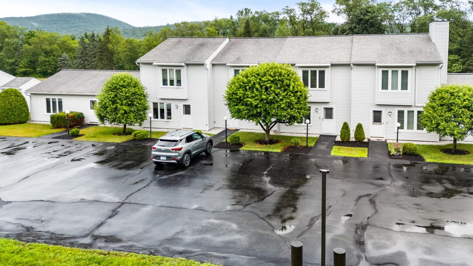 17 Kyle Drive Unit: 17