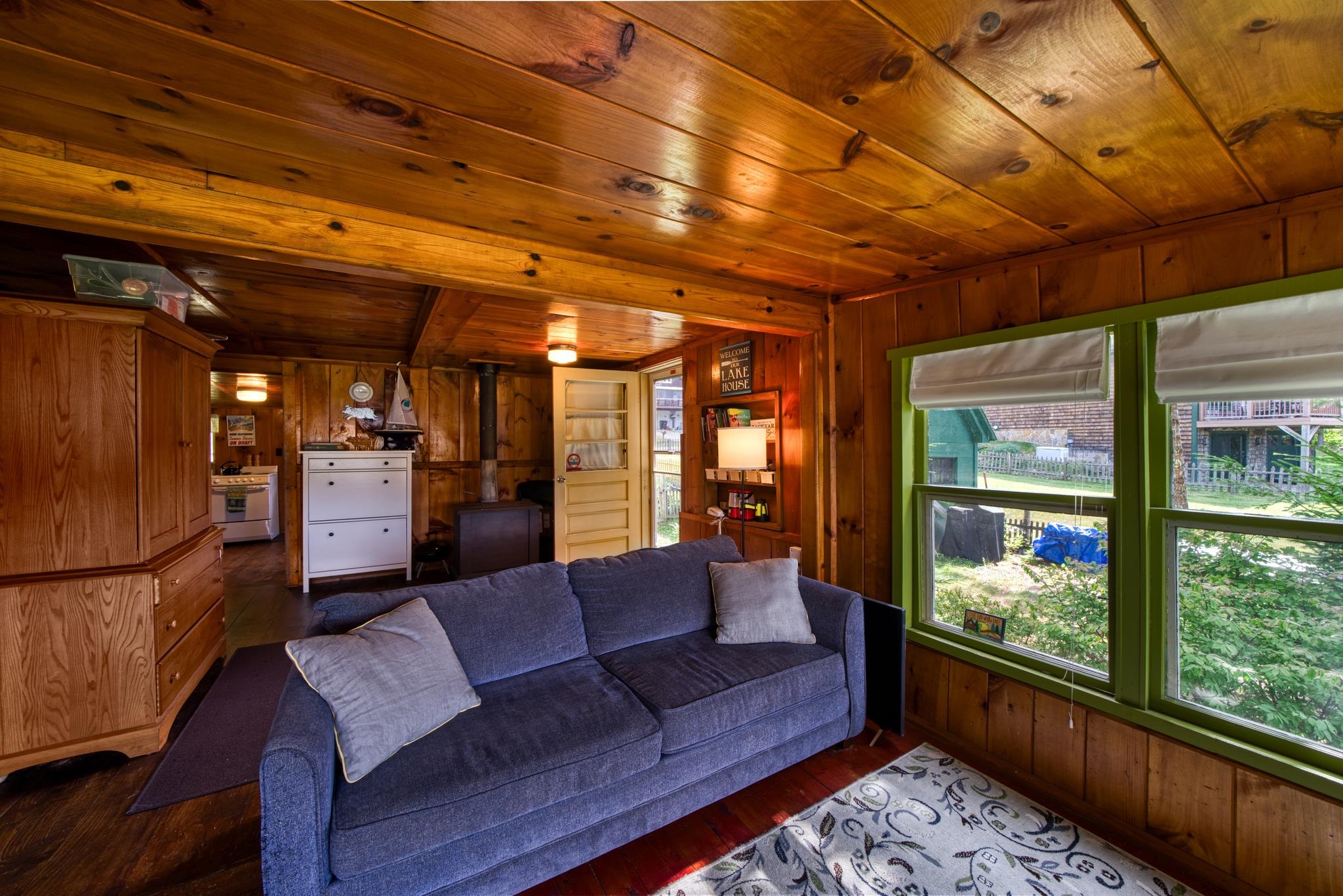 100 Crescent Lake Road