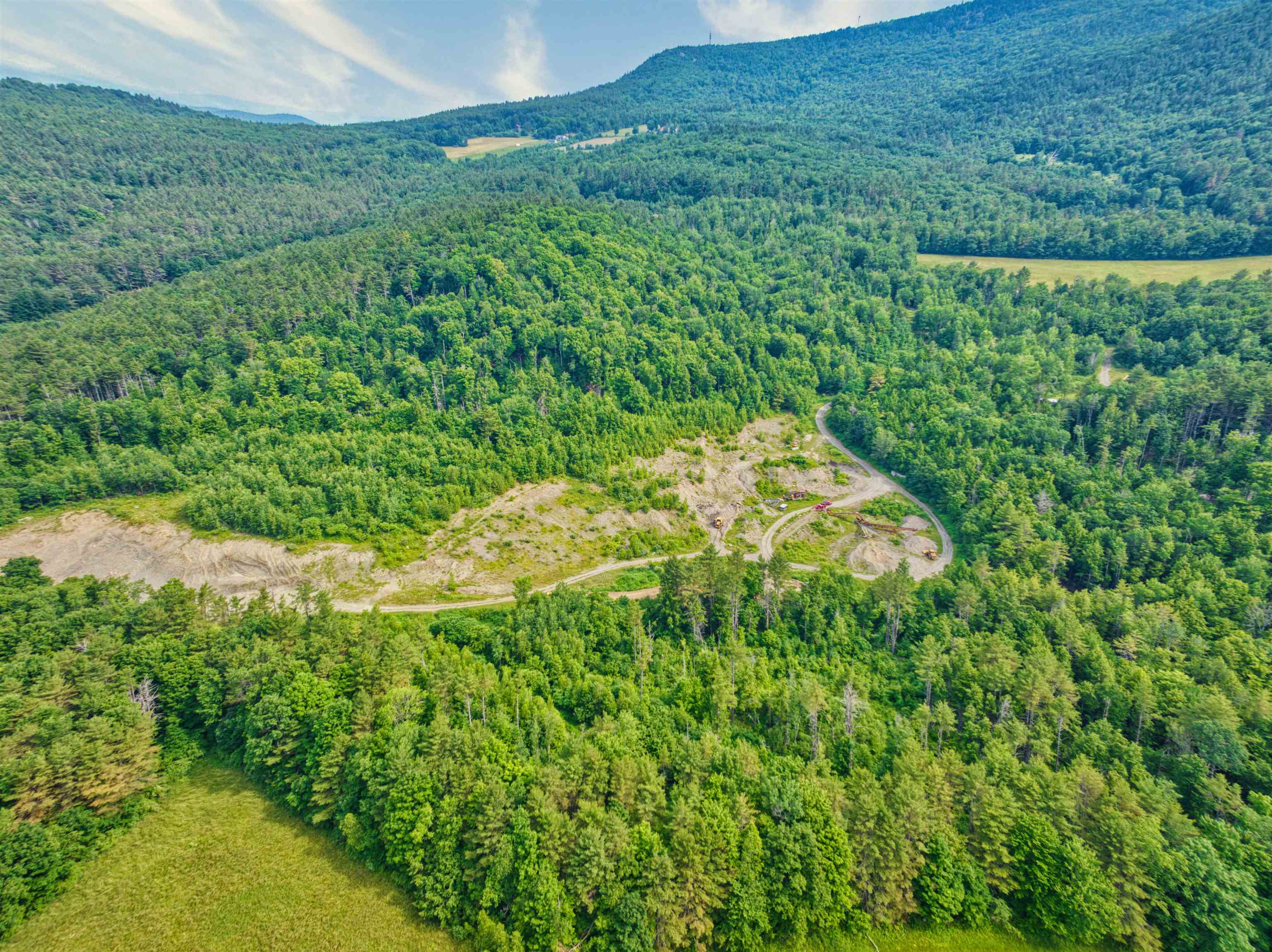 01 E Green Mountain Road