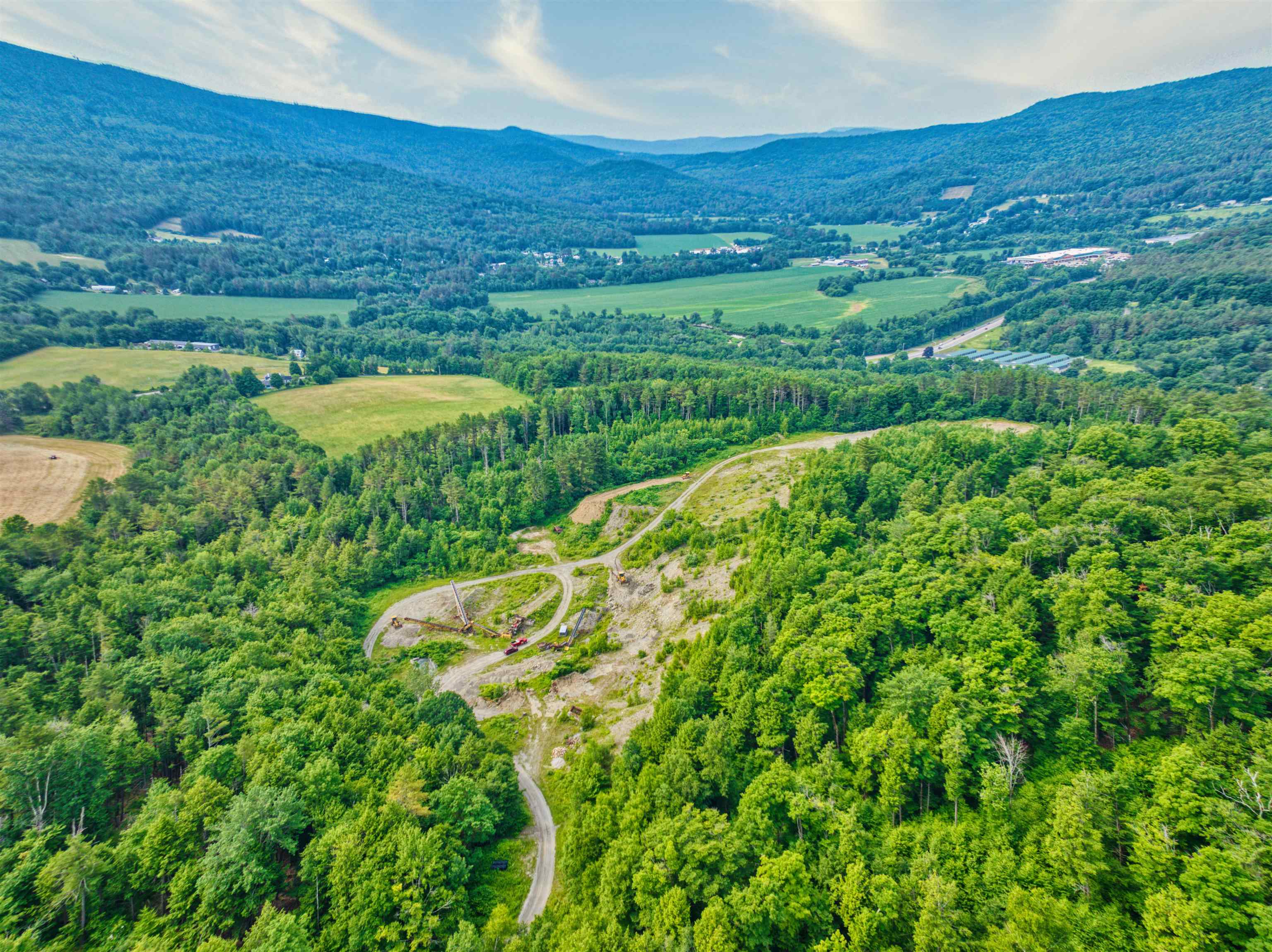 01 E Green Mountain Road