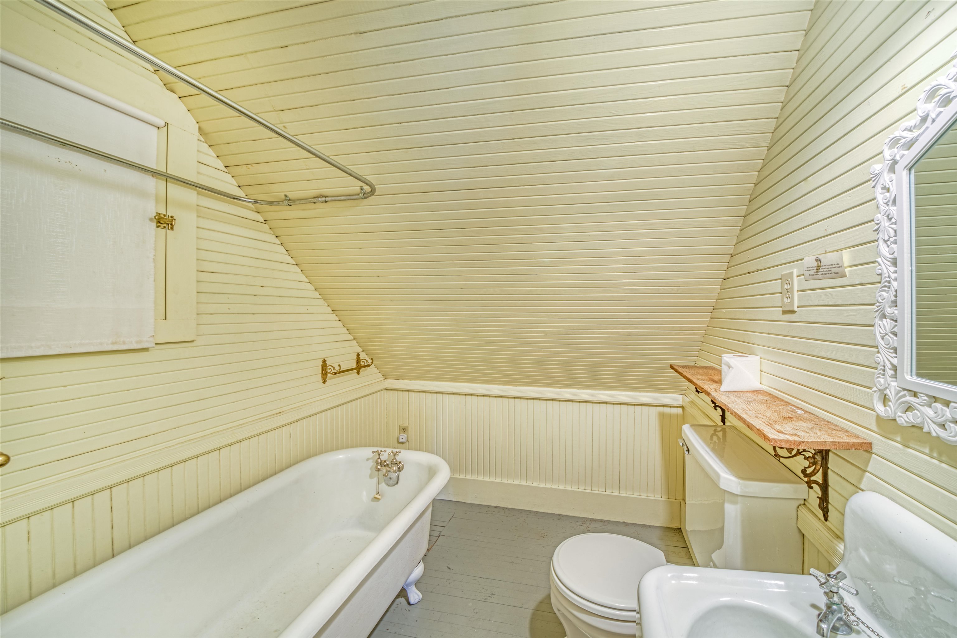 242 Prospect Hill Road