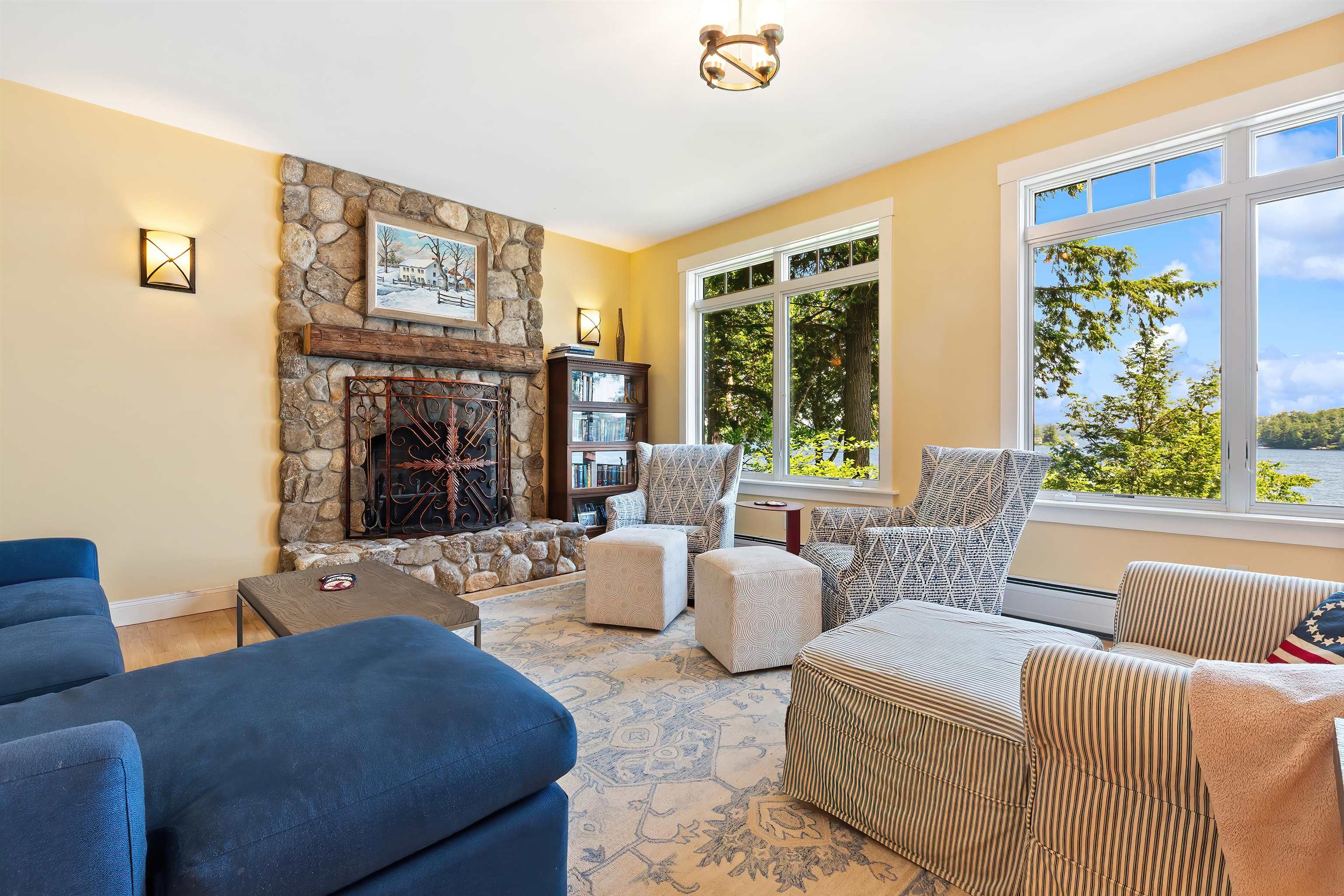7 Bay Point Lane