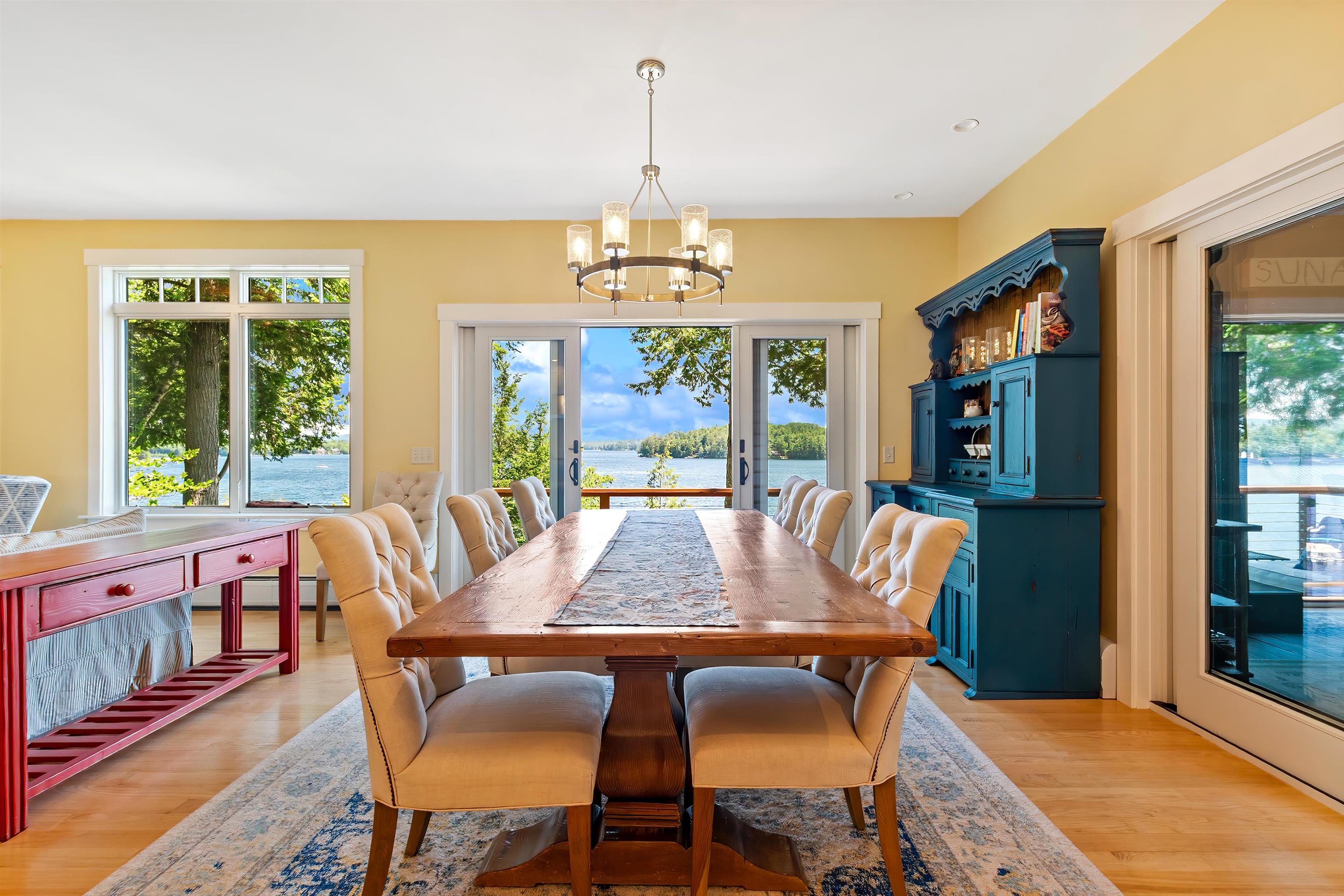 7 Bay Point Lane