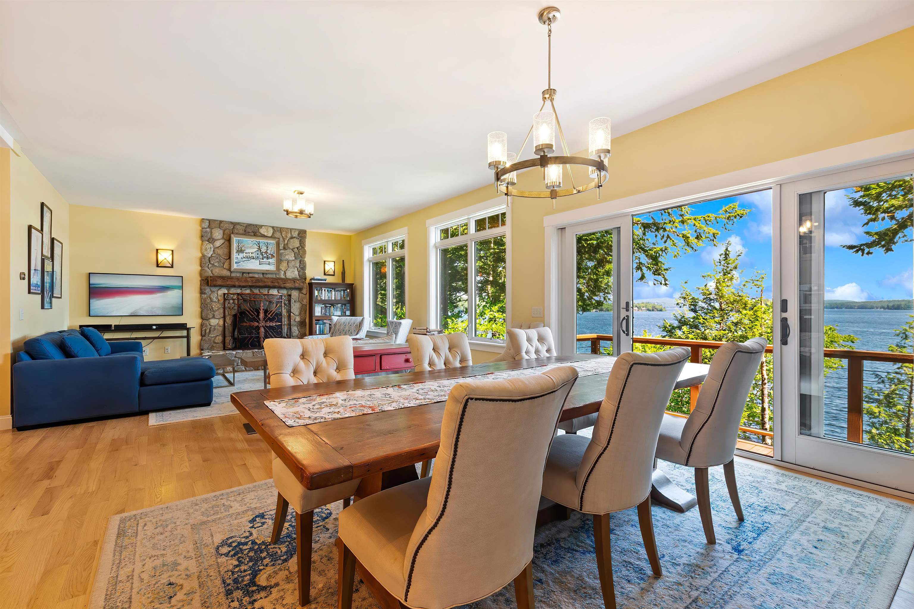 7 Bay Point Lane