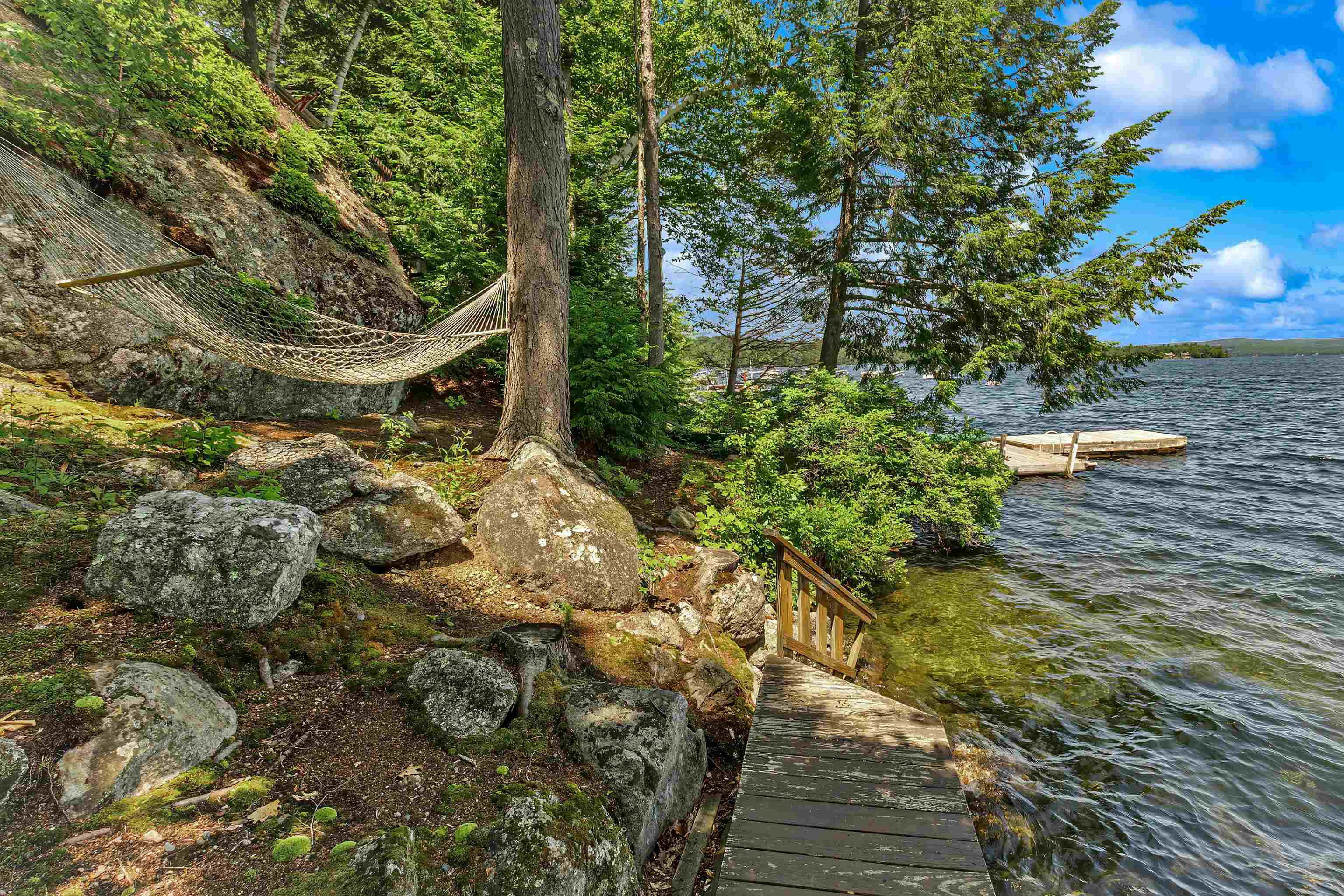 7 Bay Point Lane