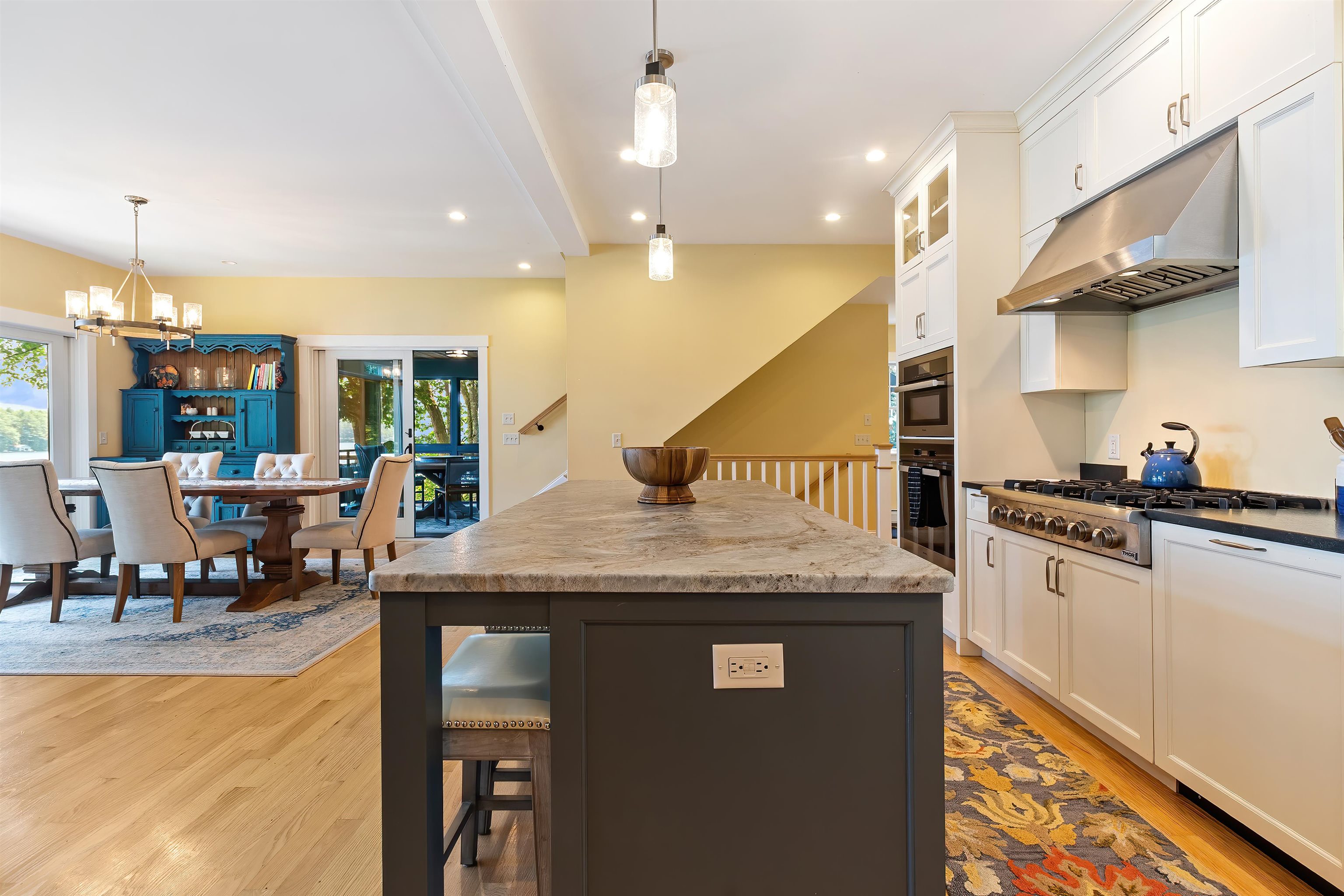7 Bay Point Lane