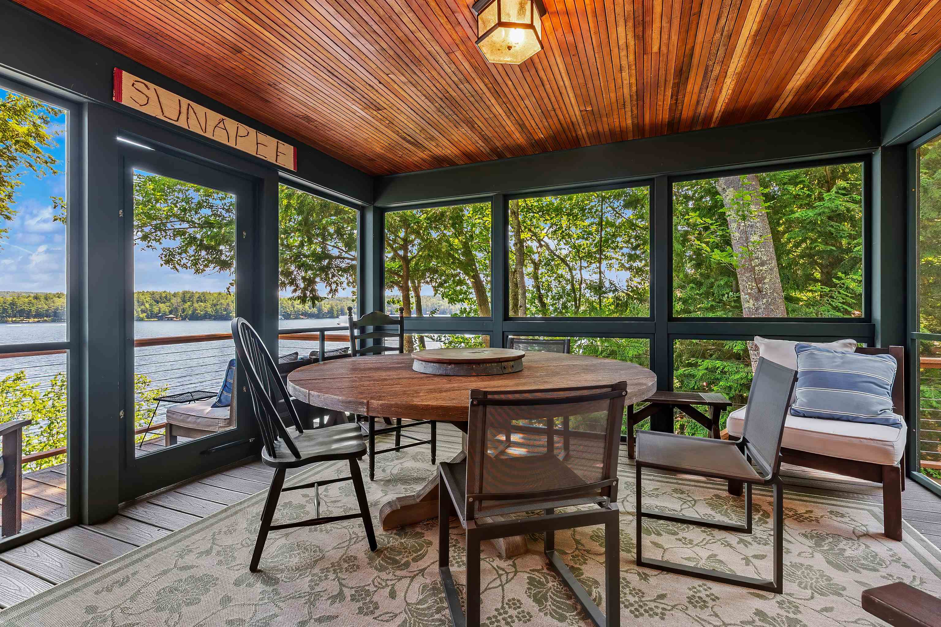 7 Bay Point Lane