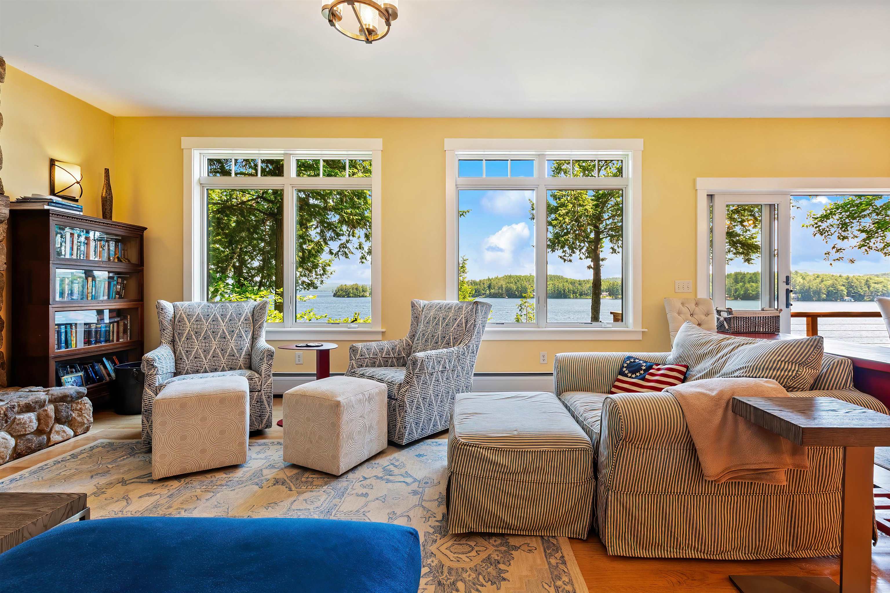 7 Bay Point Lane