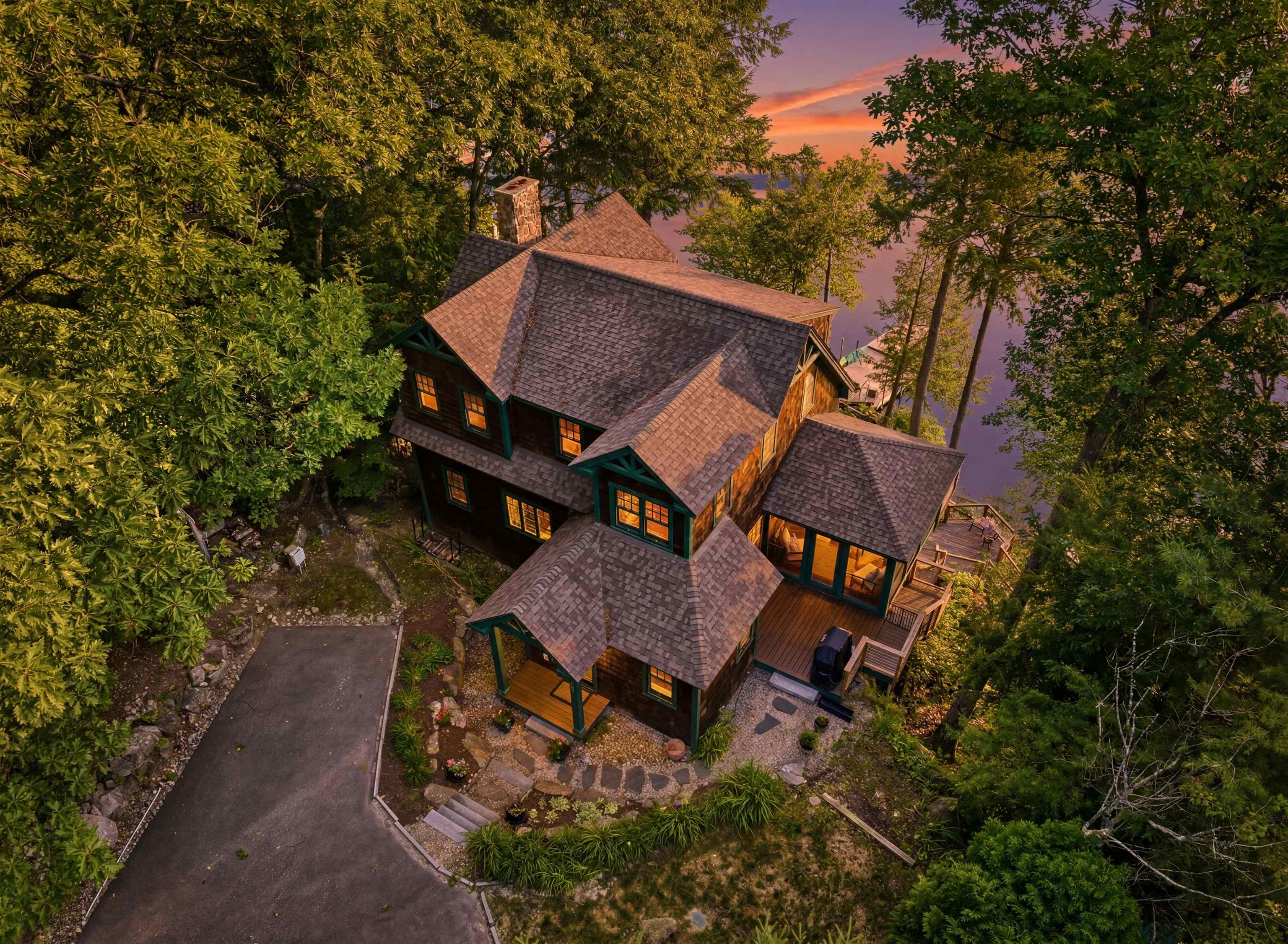 7 Bay Point Lane