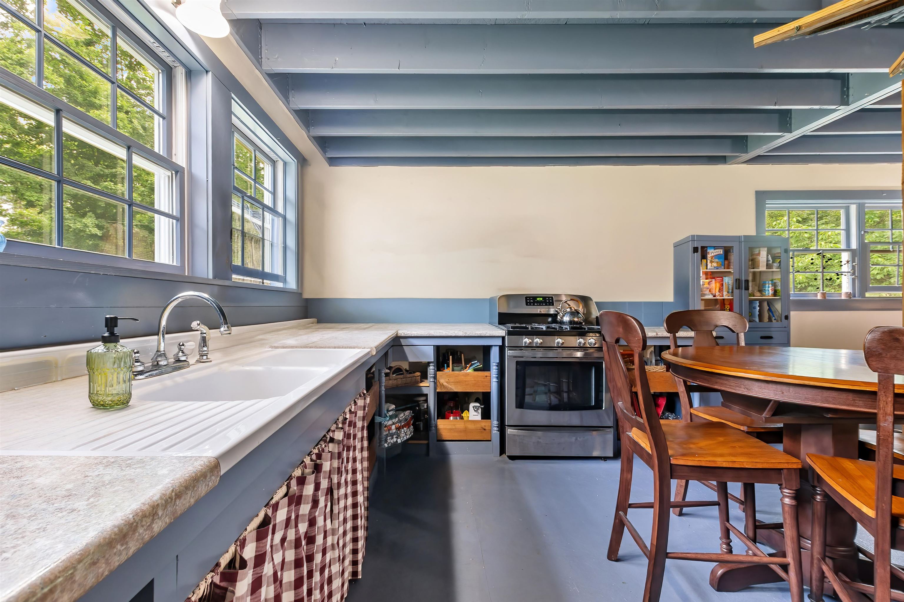 327 Reeds Mill Road
