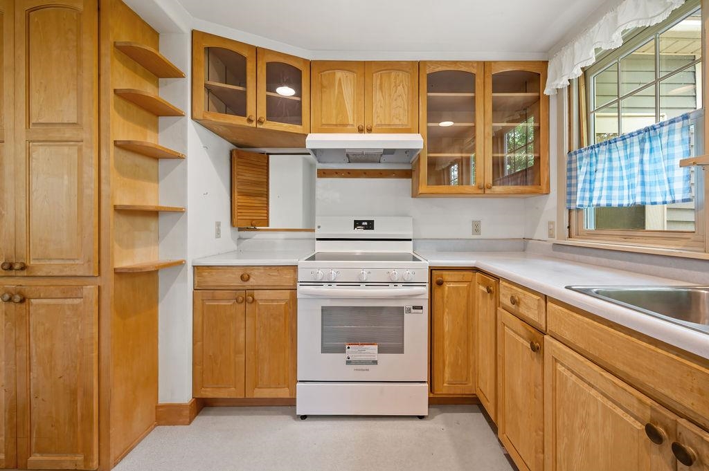 11 Edgewood Street
