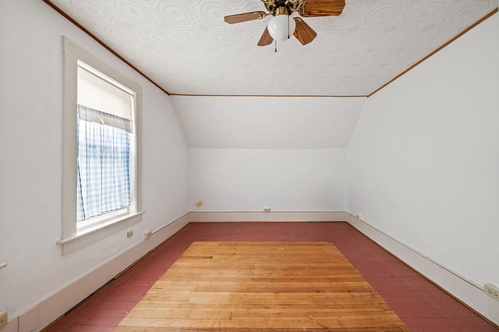 11 Edgewood Street