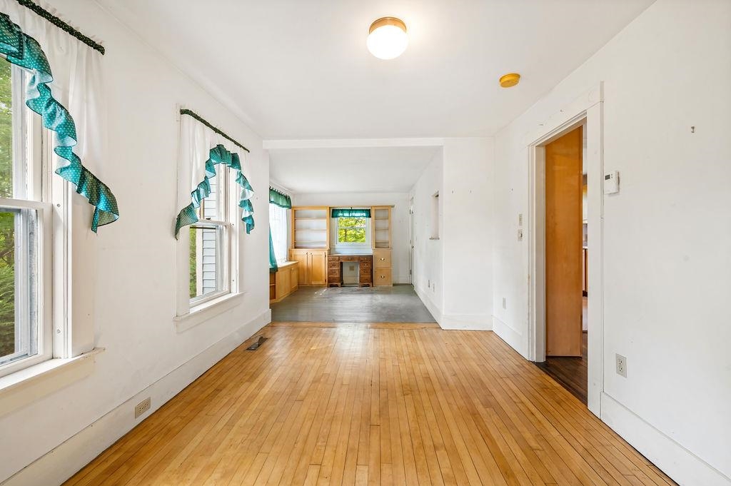 11 Edgewood Street