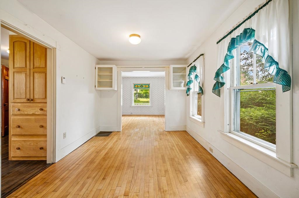 11 Edgewood Street