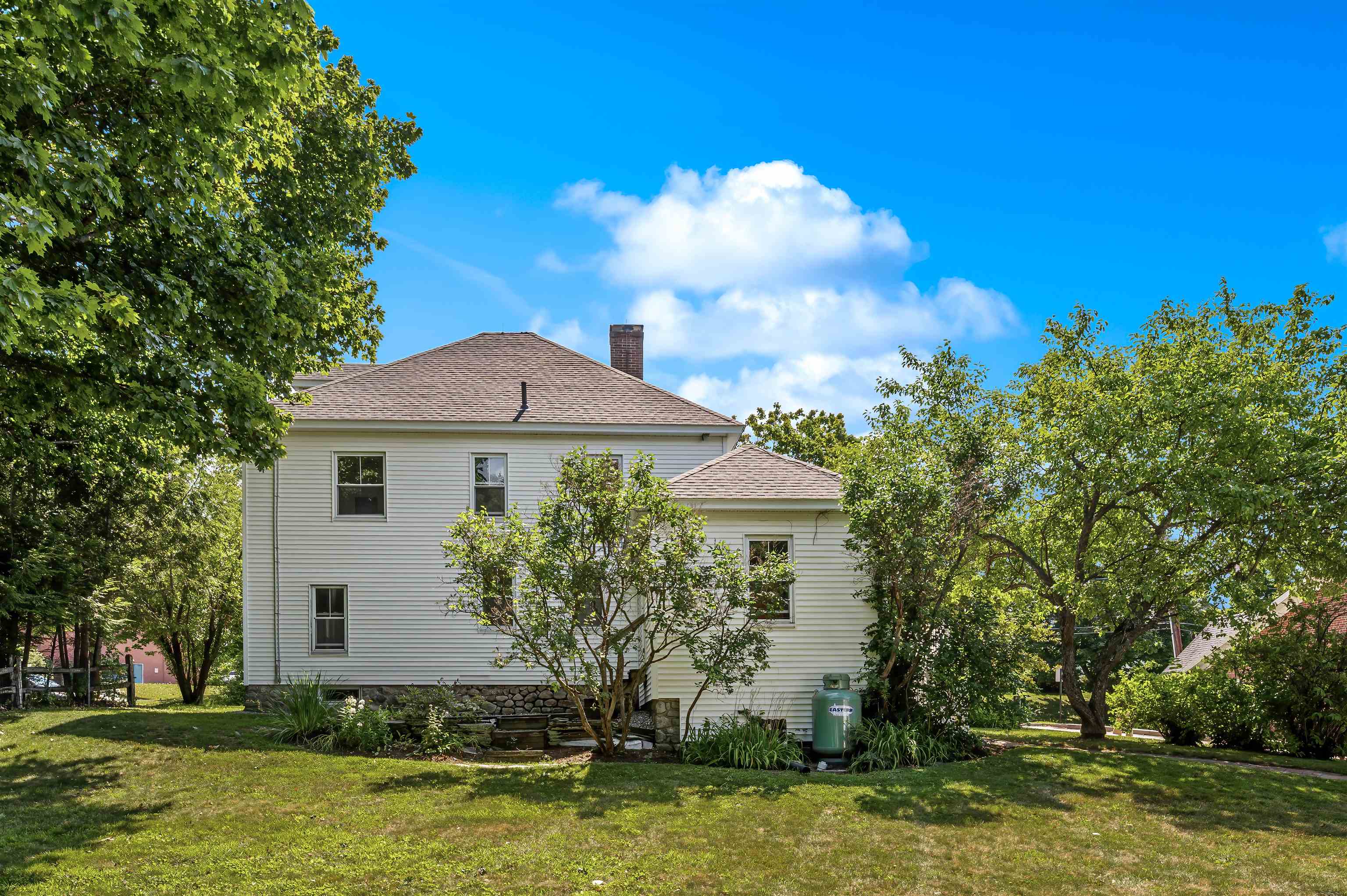27 Seamans Road