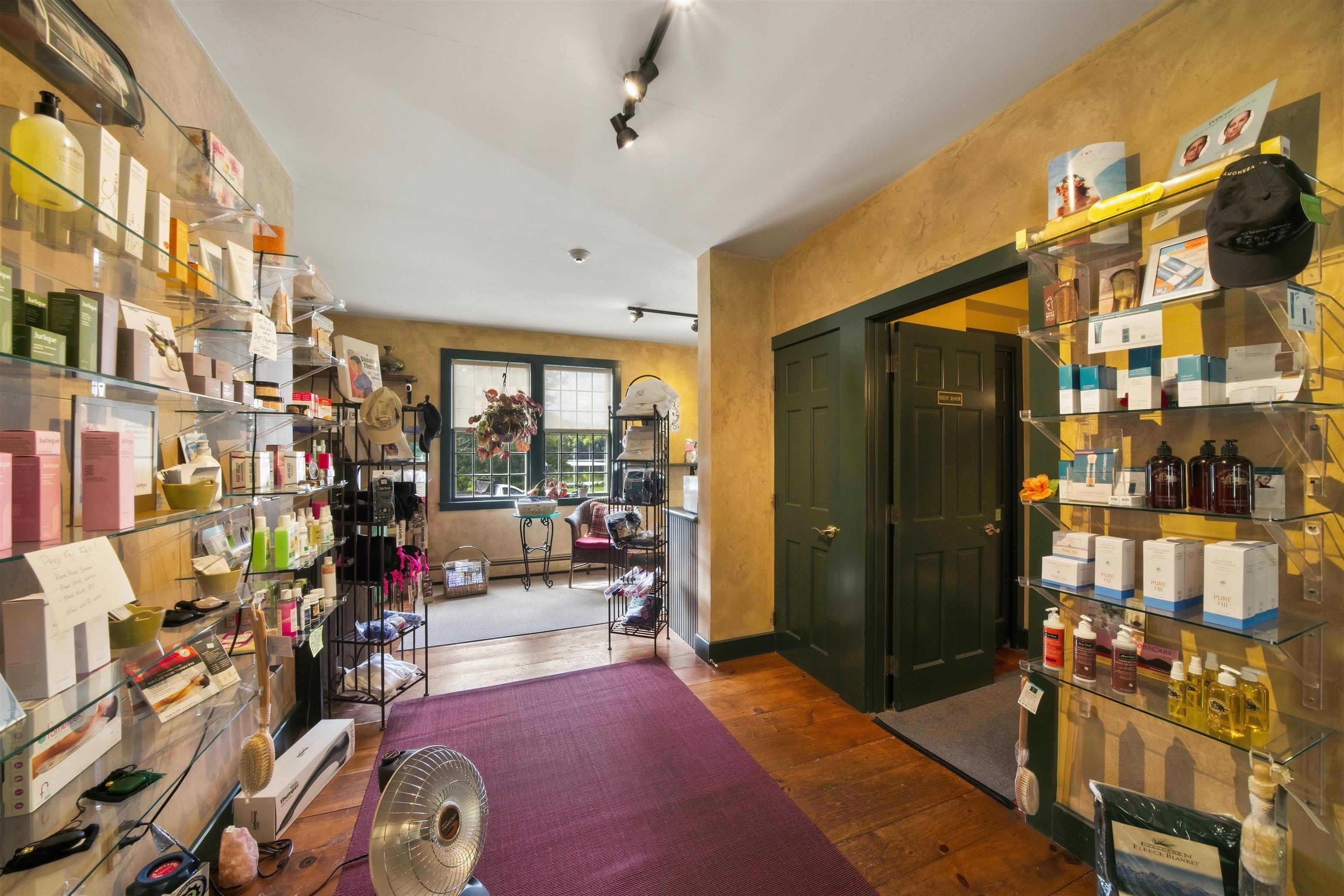 694 Quechee Main Street