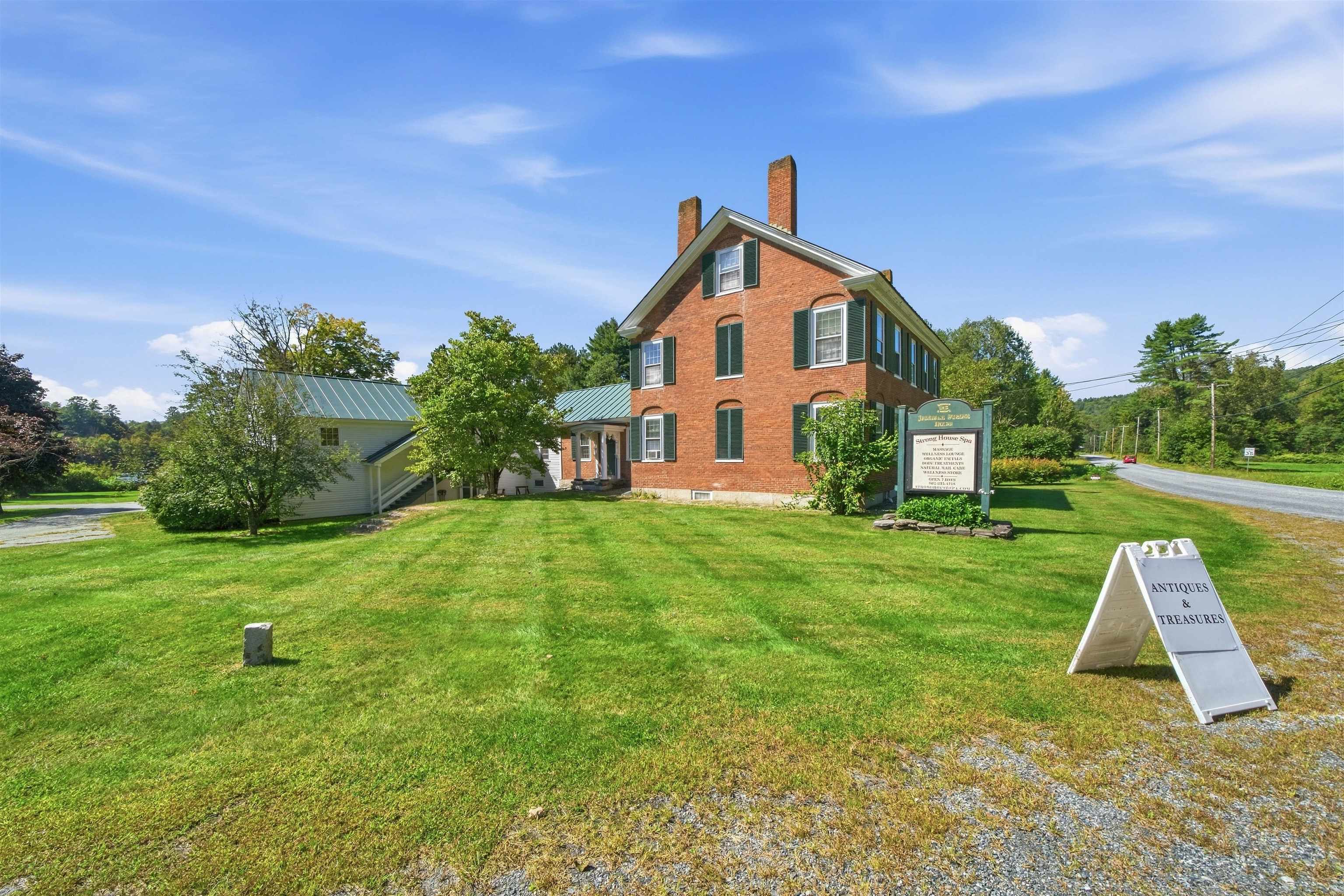 694 Quechee Main Street