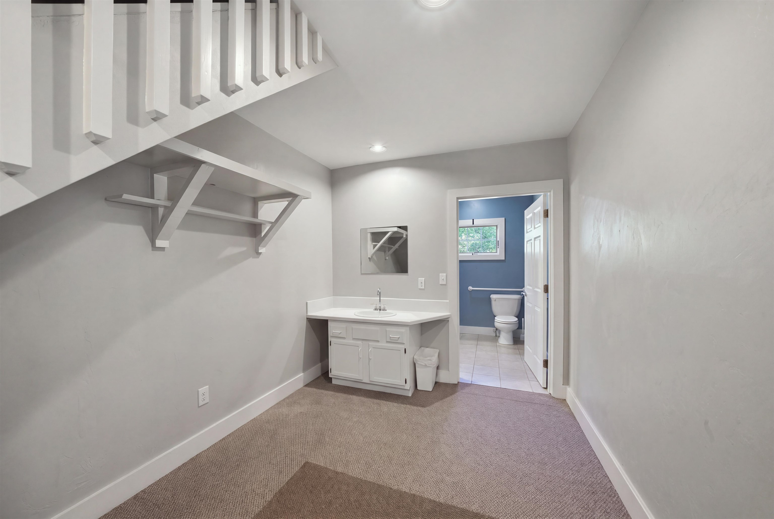 694 Quechee Main Street