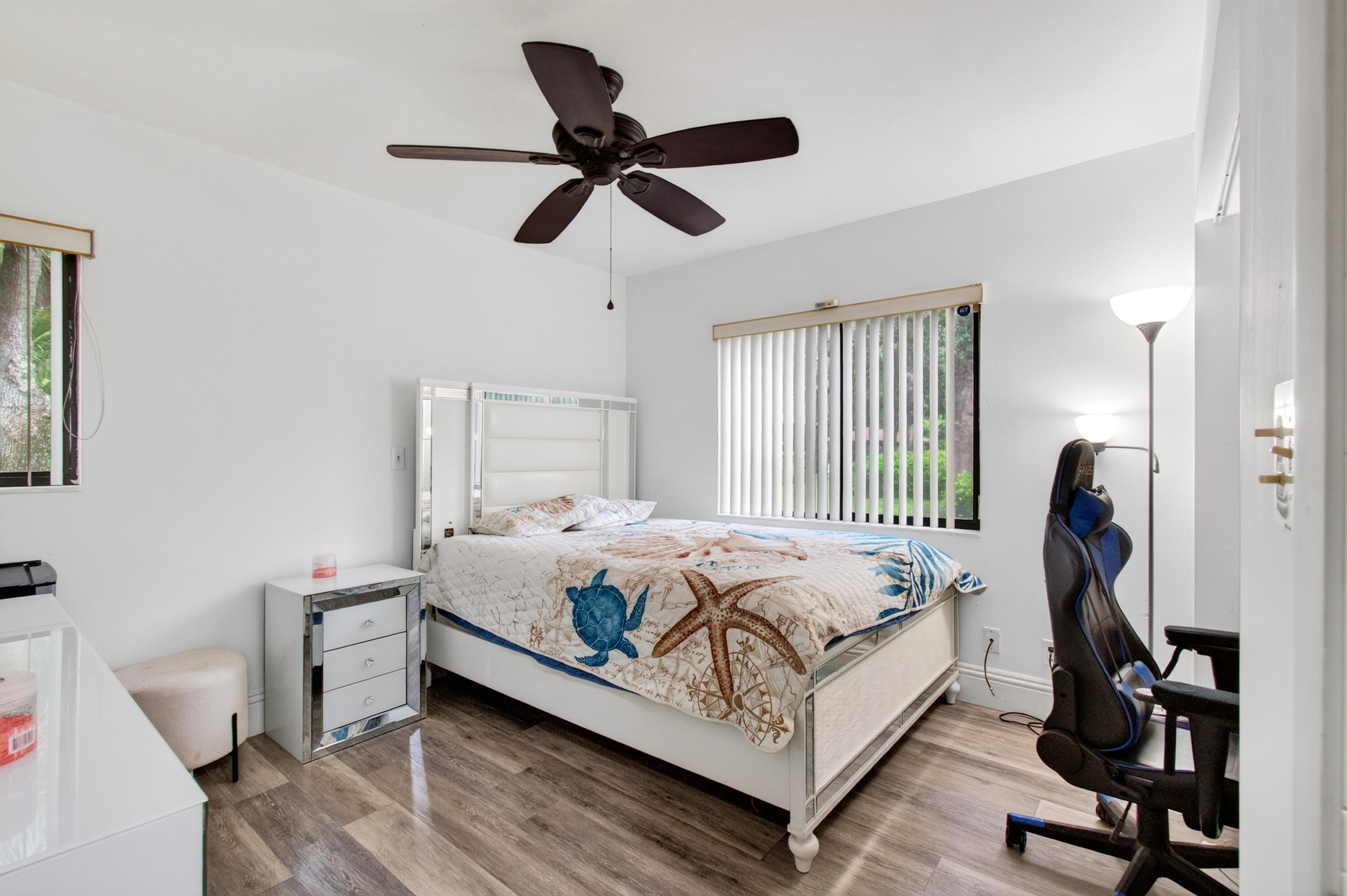 7539 Greenlake Way