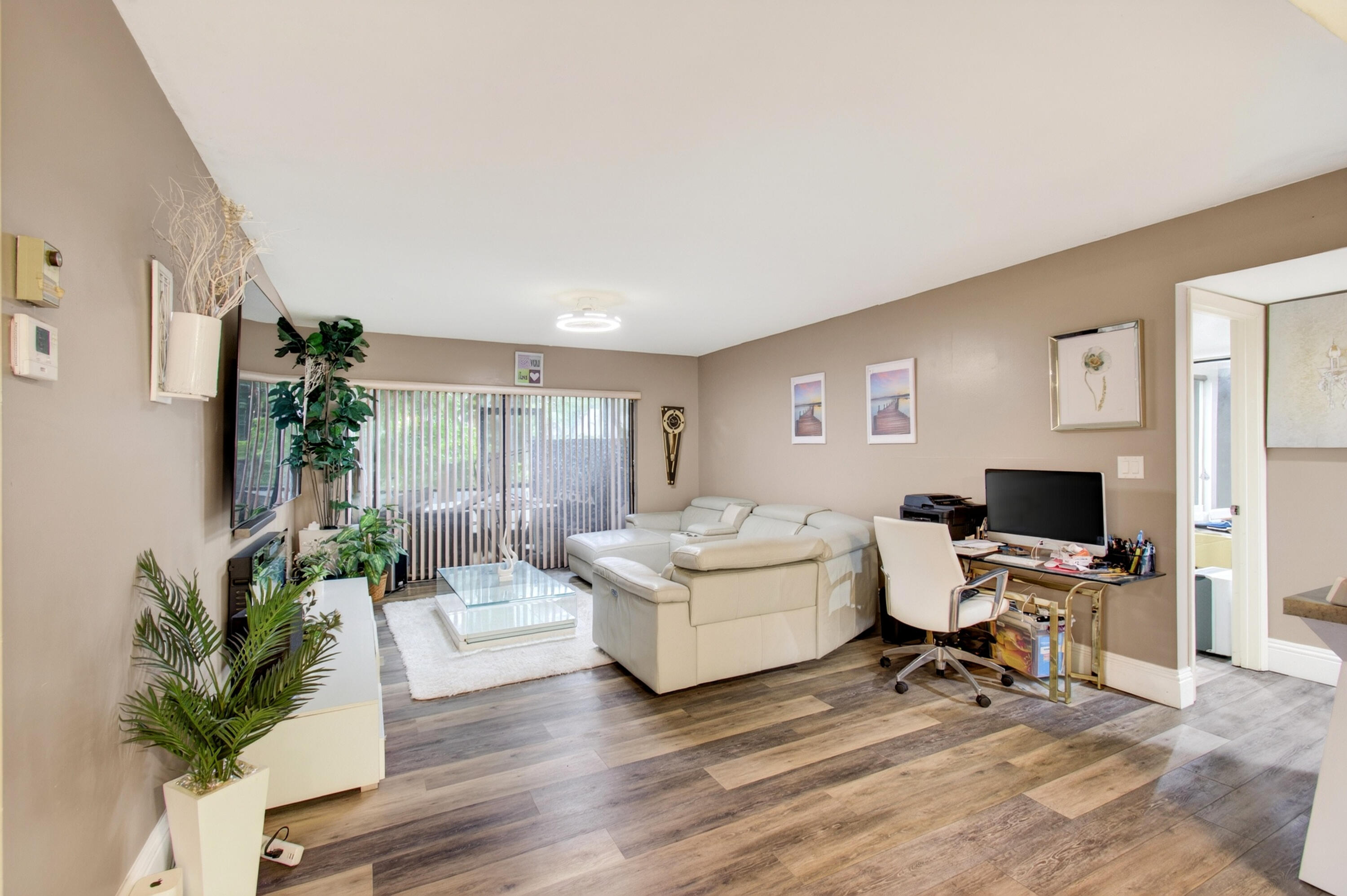7539 Greenlake Way
