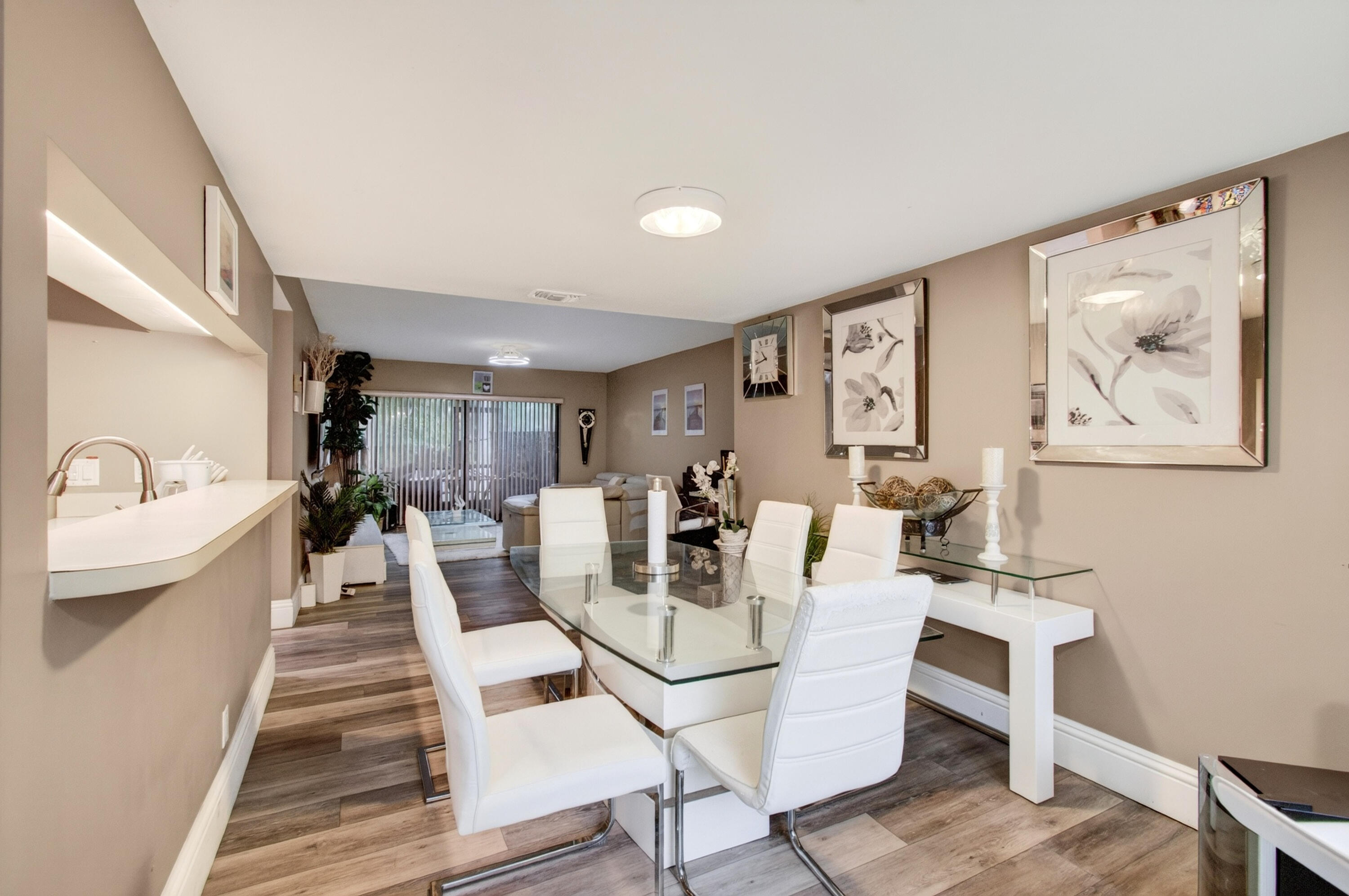 7539 Greenlake Way