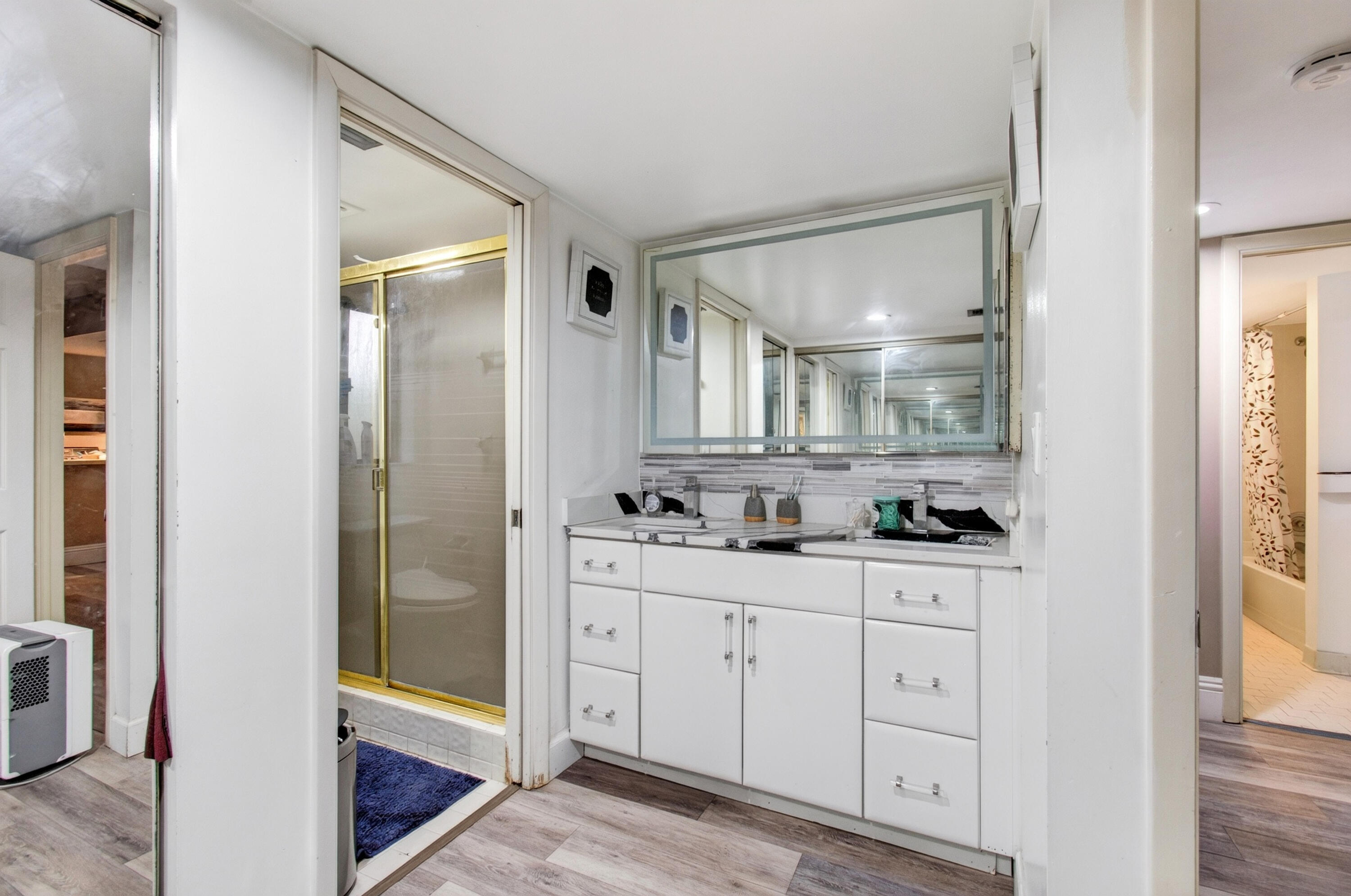 7539 Greenlake Way
