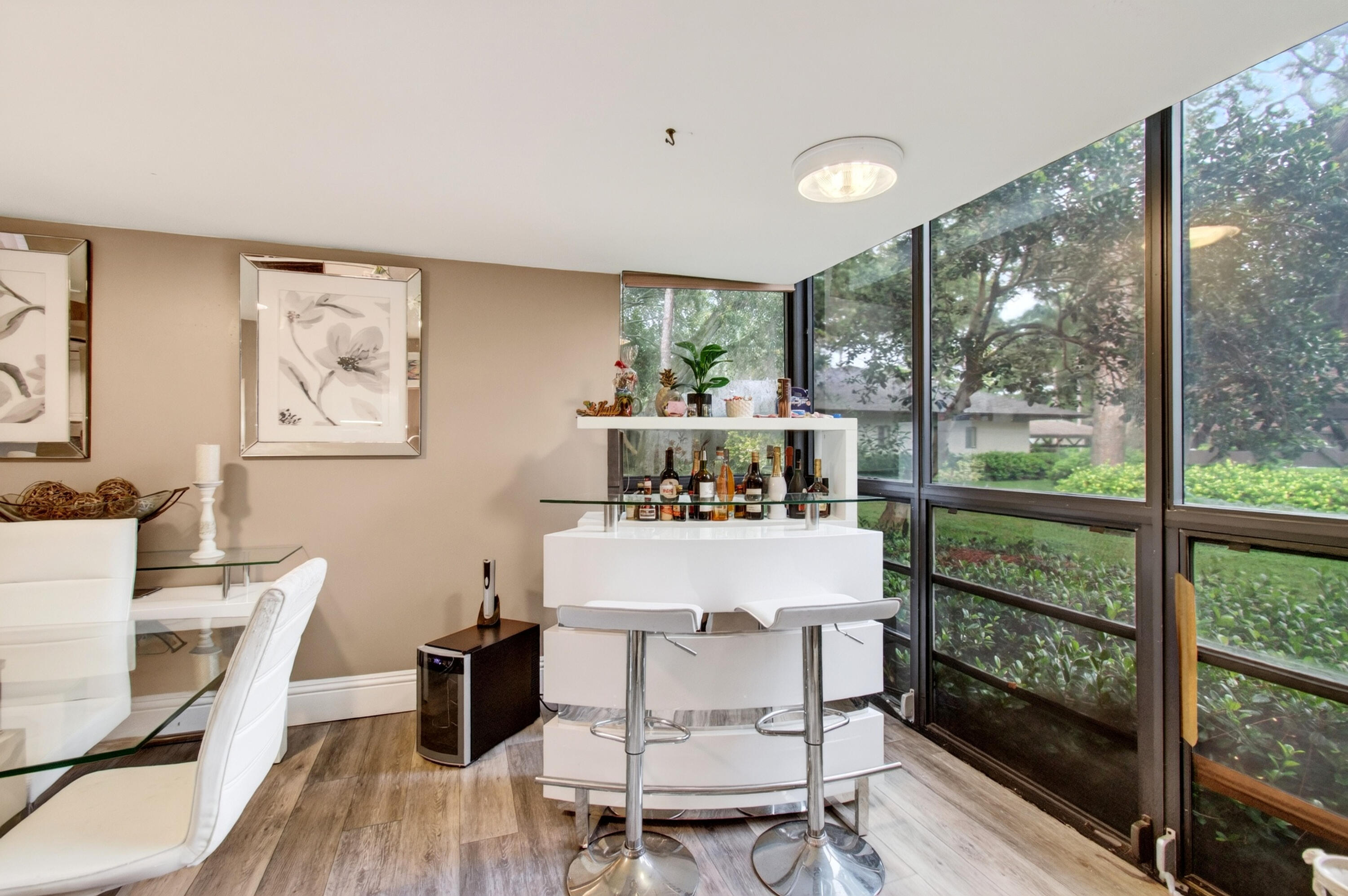 7539 Greenlake Way