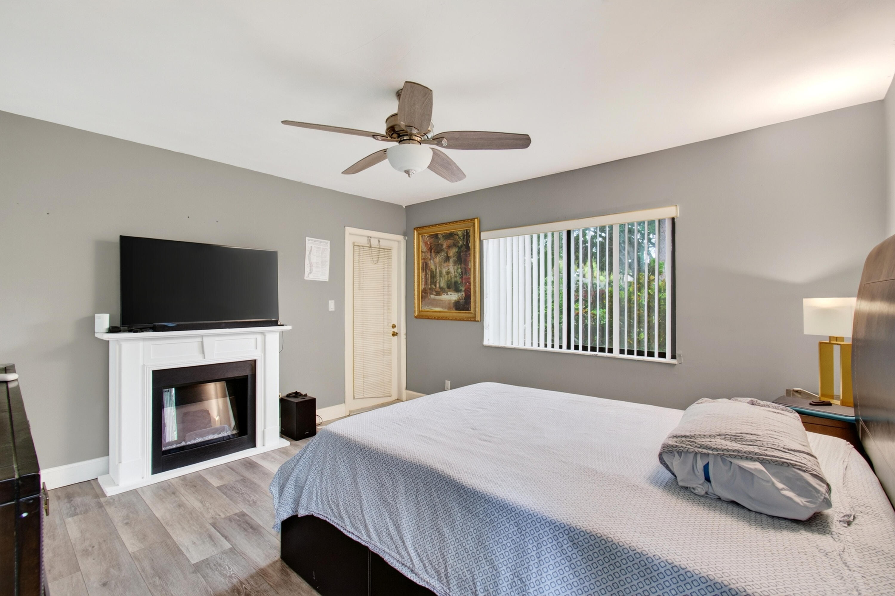 7539 Greenlake Way