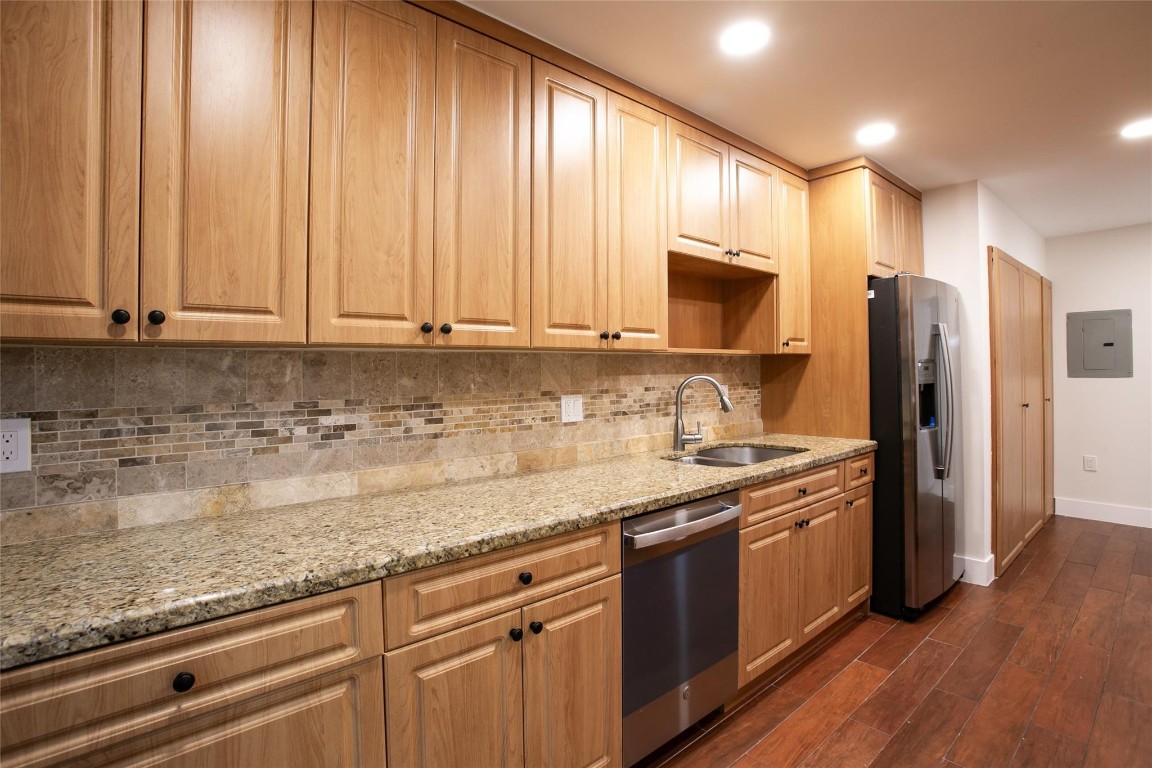 4637 Carambola Cir 2719