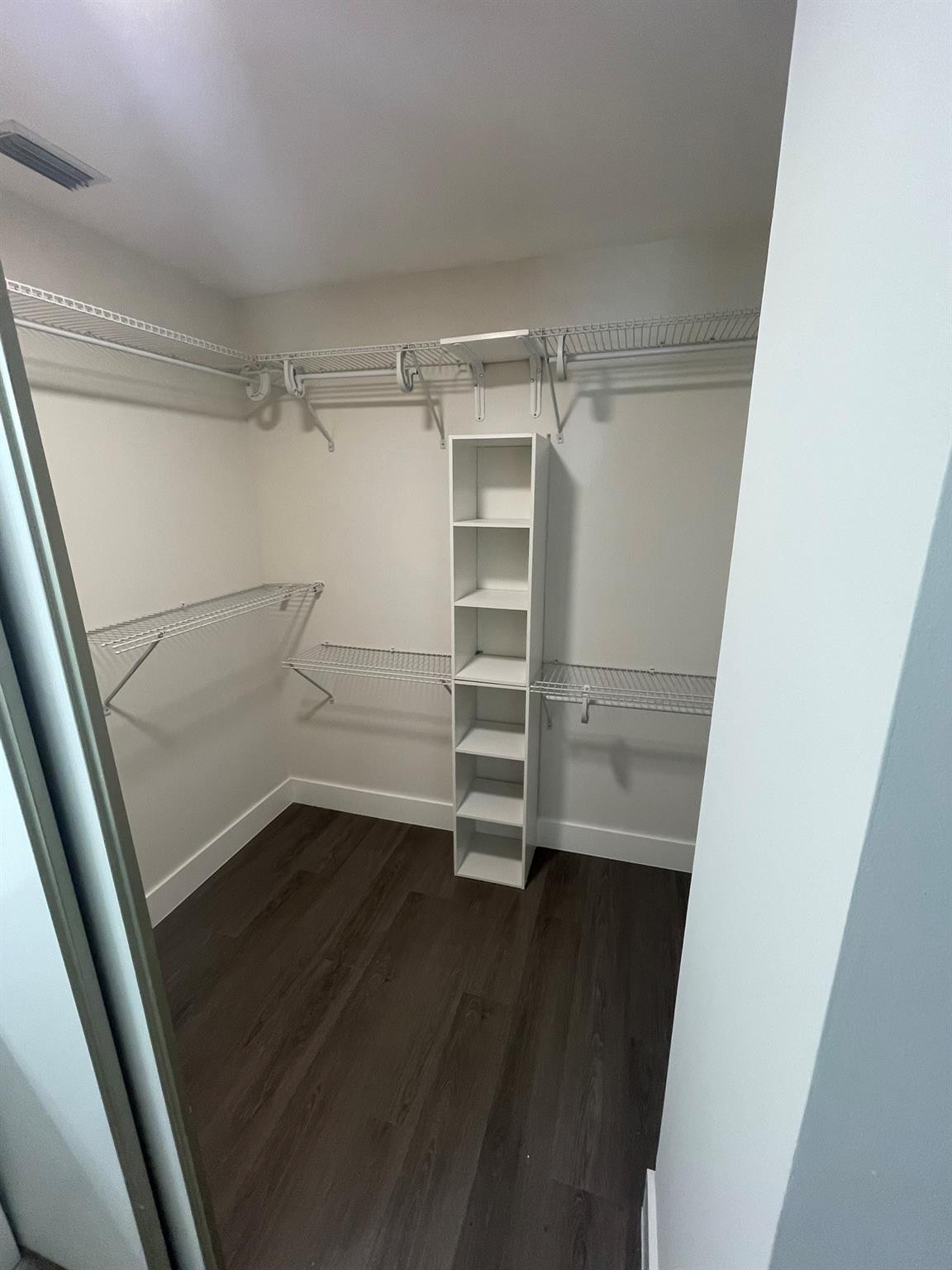 4637 Carambola Cir 2719