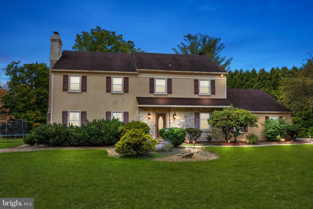 900 Sturgis Ln