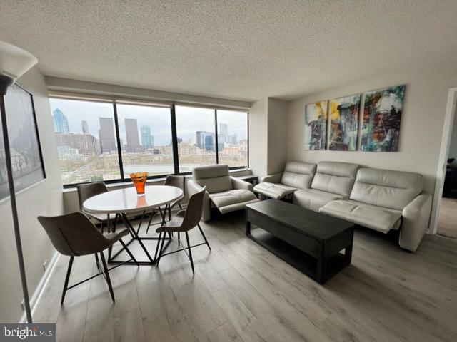 2001 Hamilton St #1404