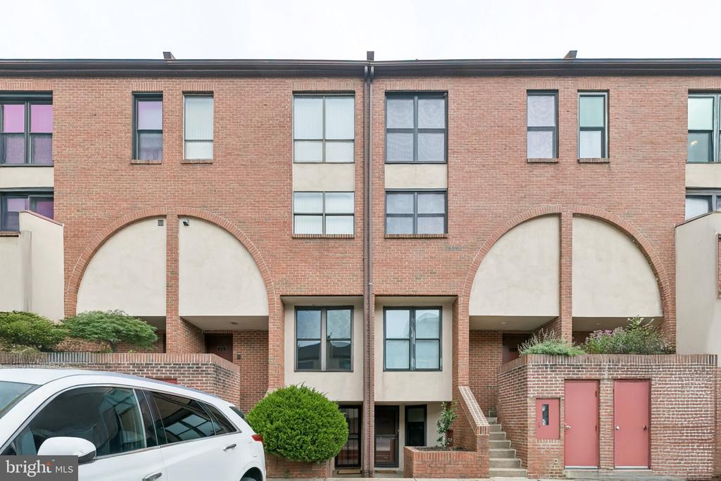 214 N 22ND STREET Unit: 10A