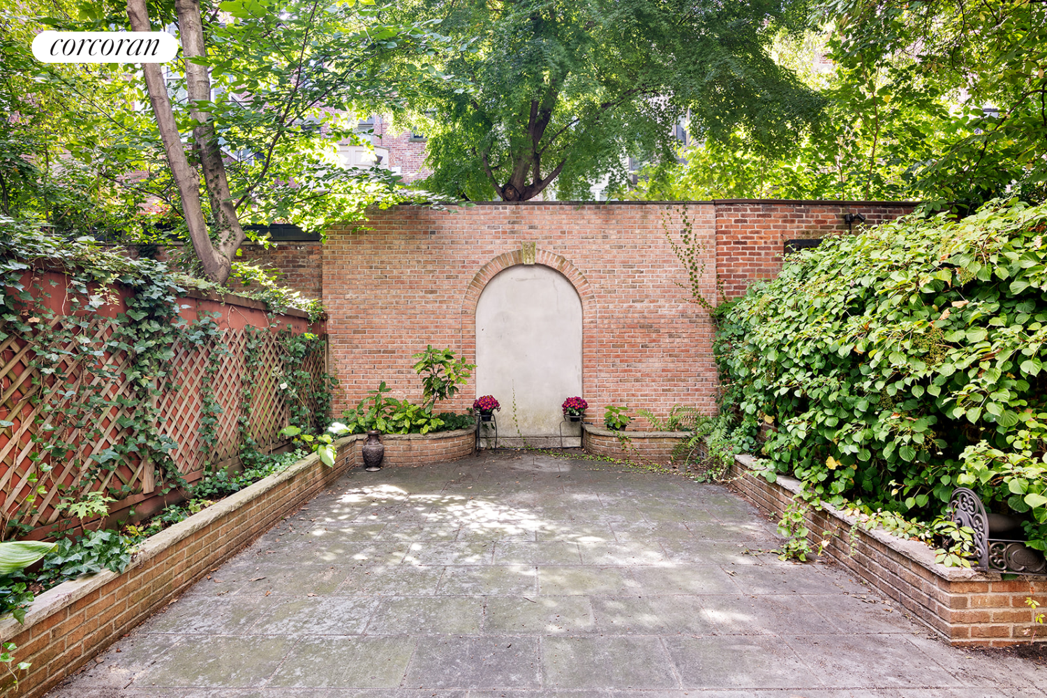 32 W 95TH Street