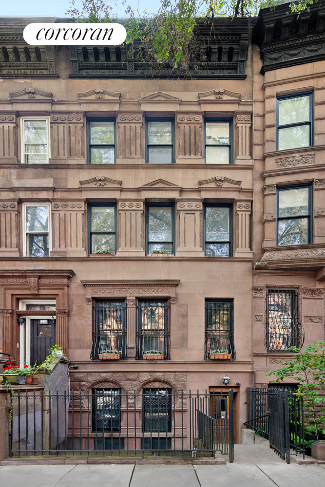 32 W 95TH Street