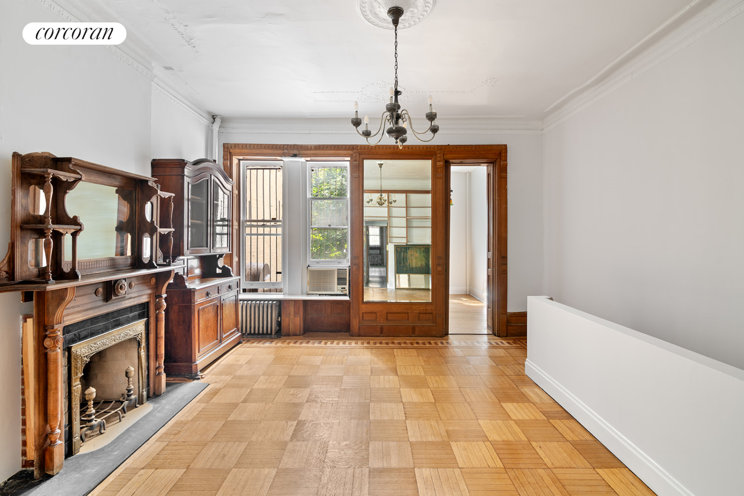 32 W 95TH Street