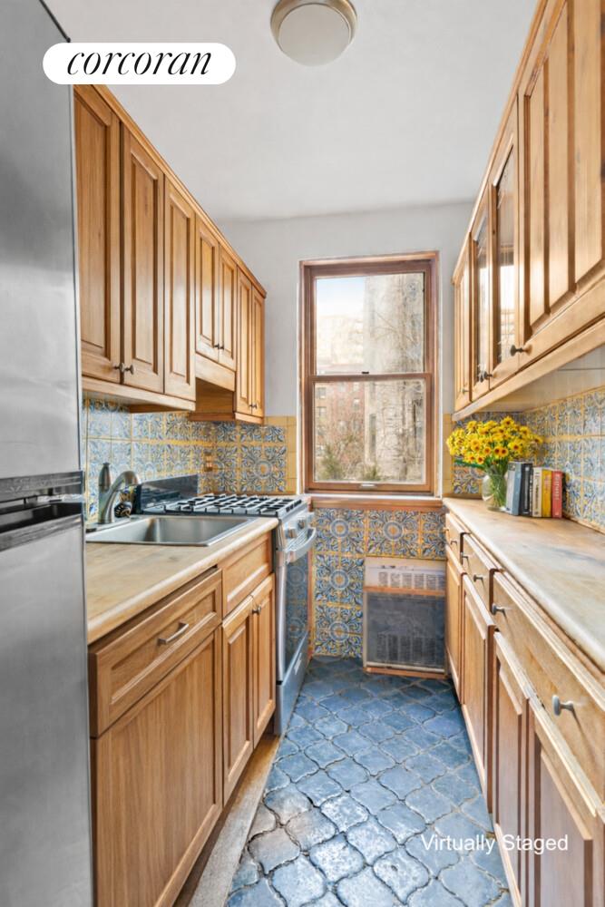127 W 95TH Street