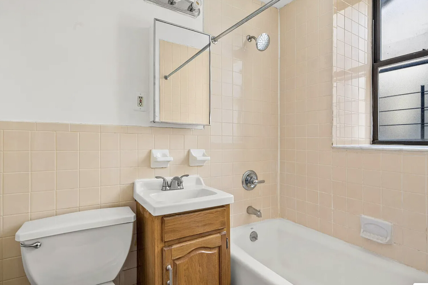 451 W 166TH Street 5C