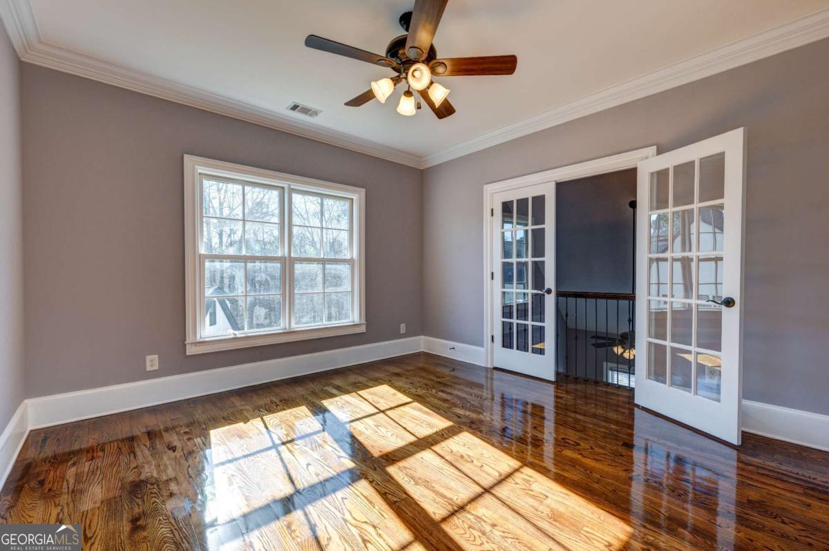 1049 Highland Village Trail