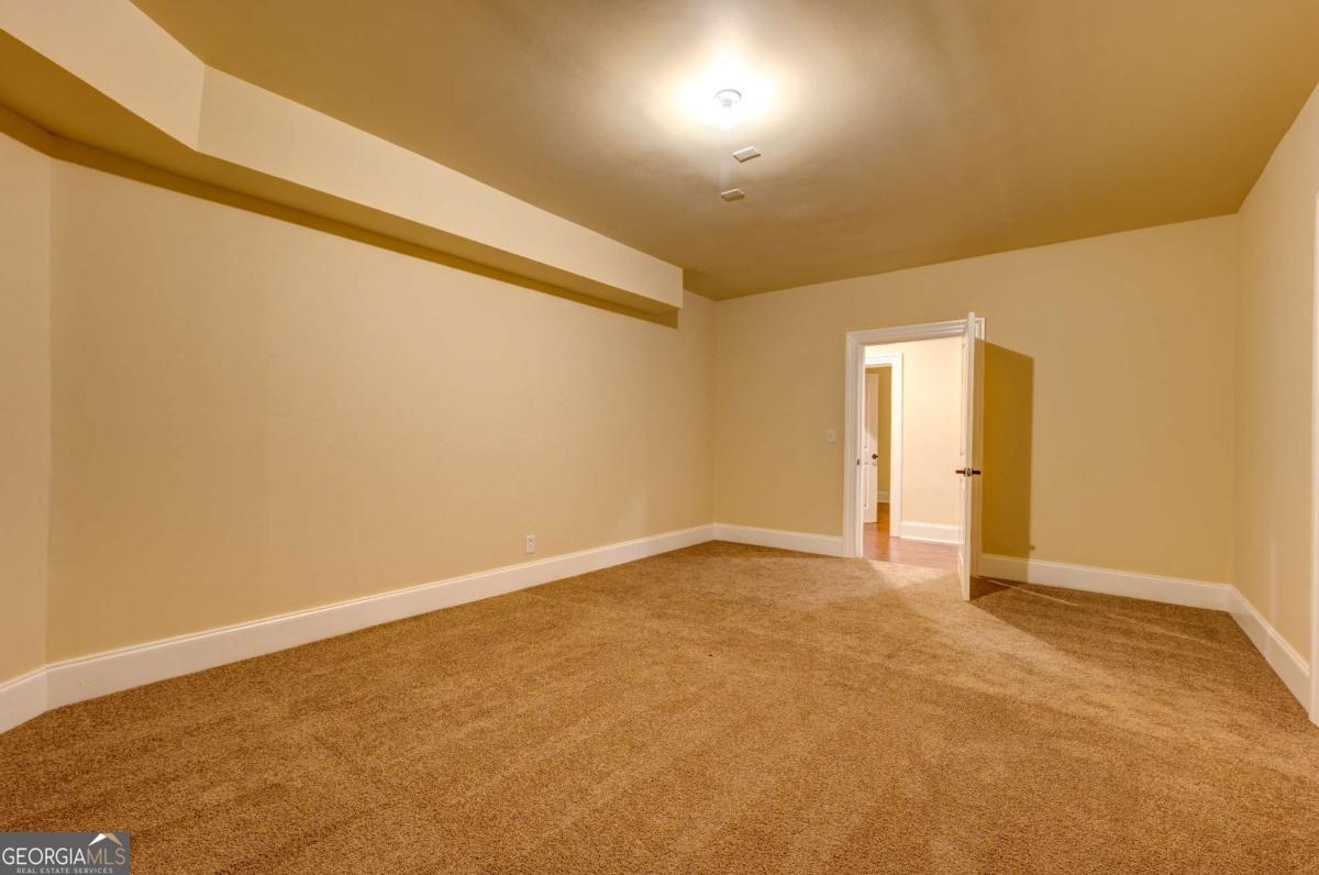 1049 Highland Village Trail