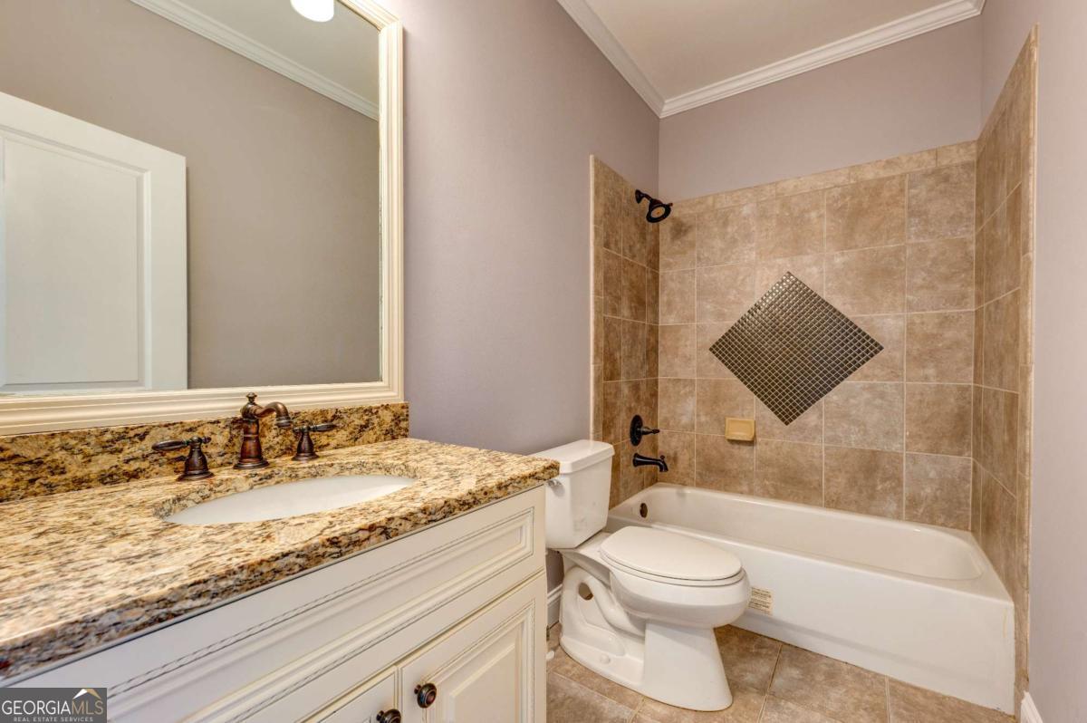 1049 Highland Village Trail