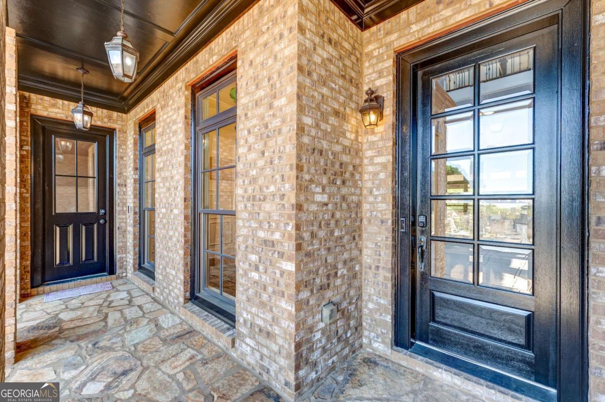 1049 Highland Village Trail