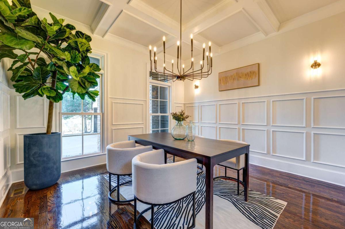 1049 Highland Village Trail