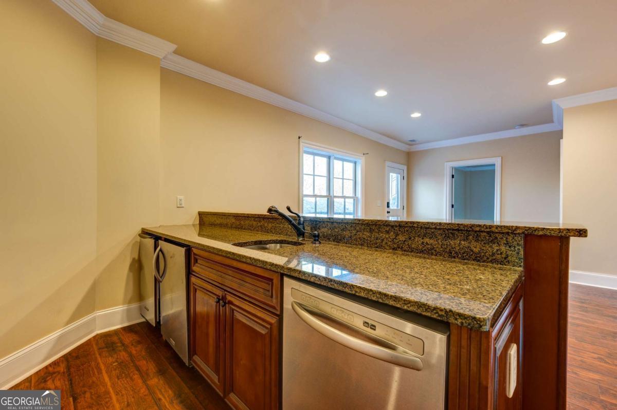 1049 Highland Village Trail