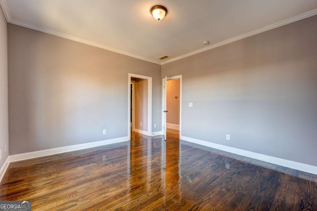 1049 Highland Village Trail